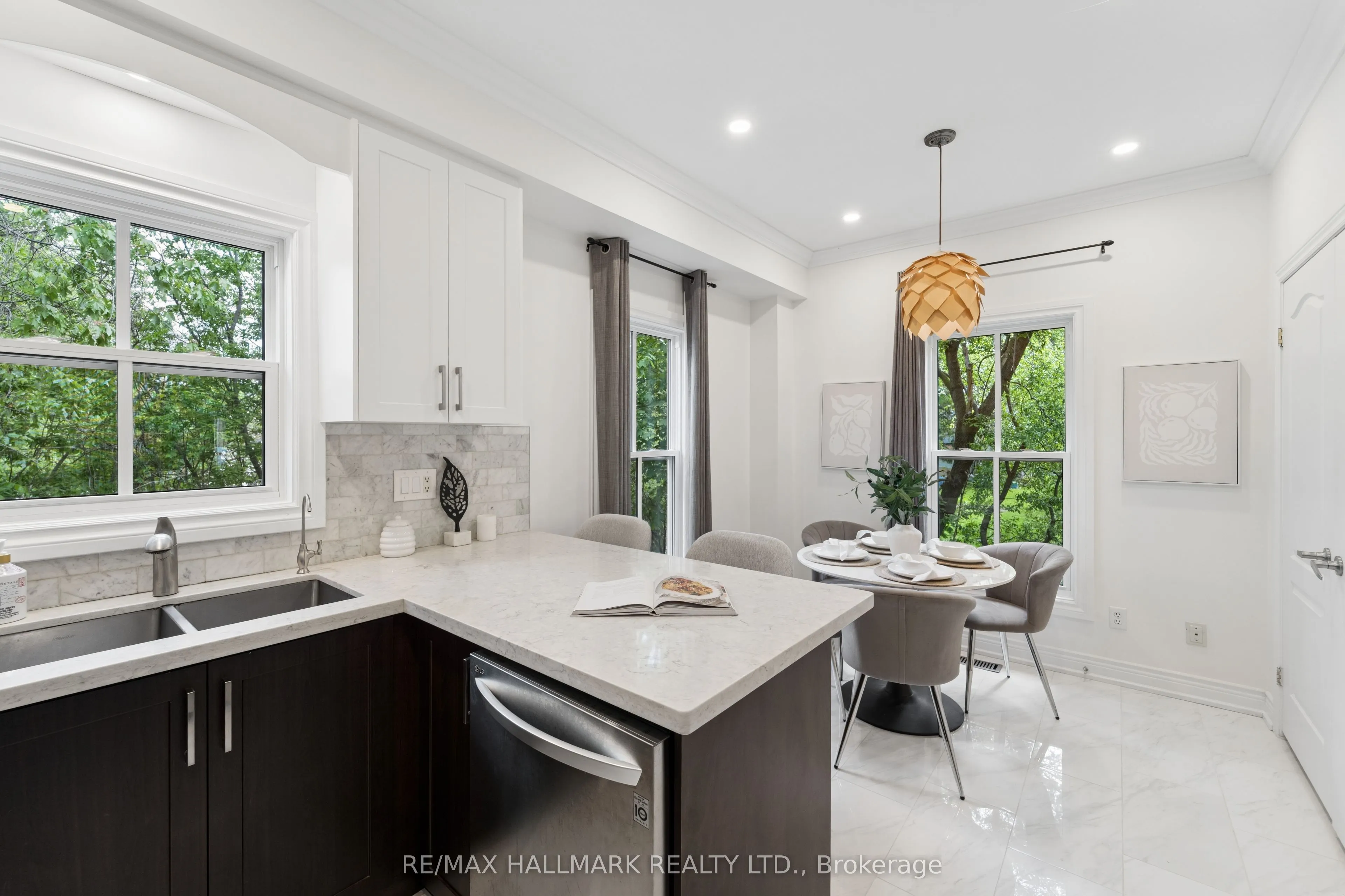 13 E J Lennox Way #1