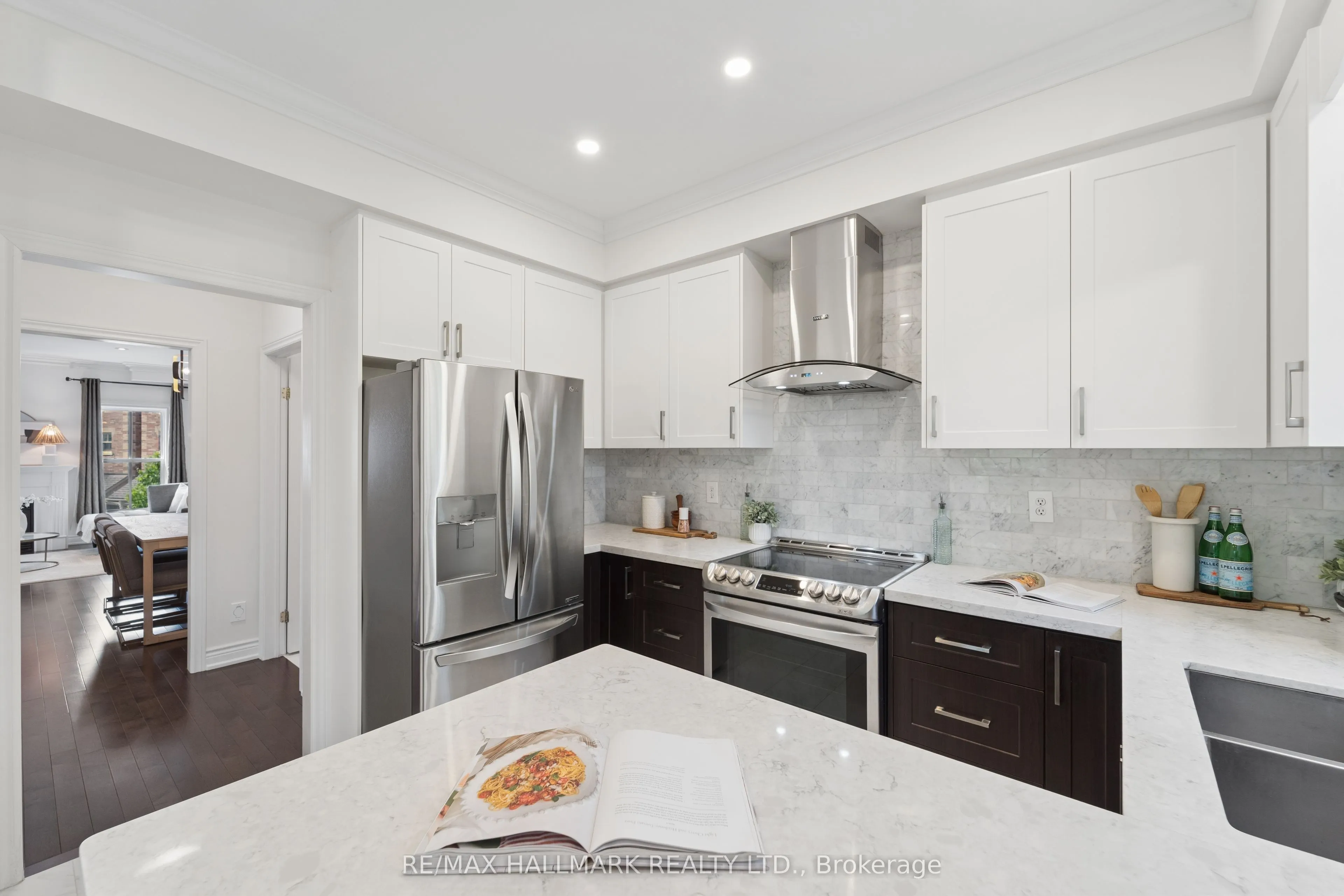 13 E J Lennox Way #1