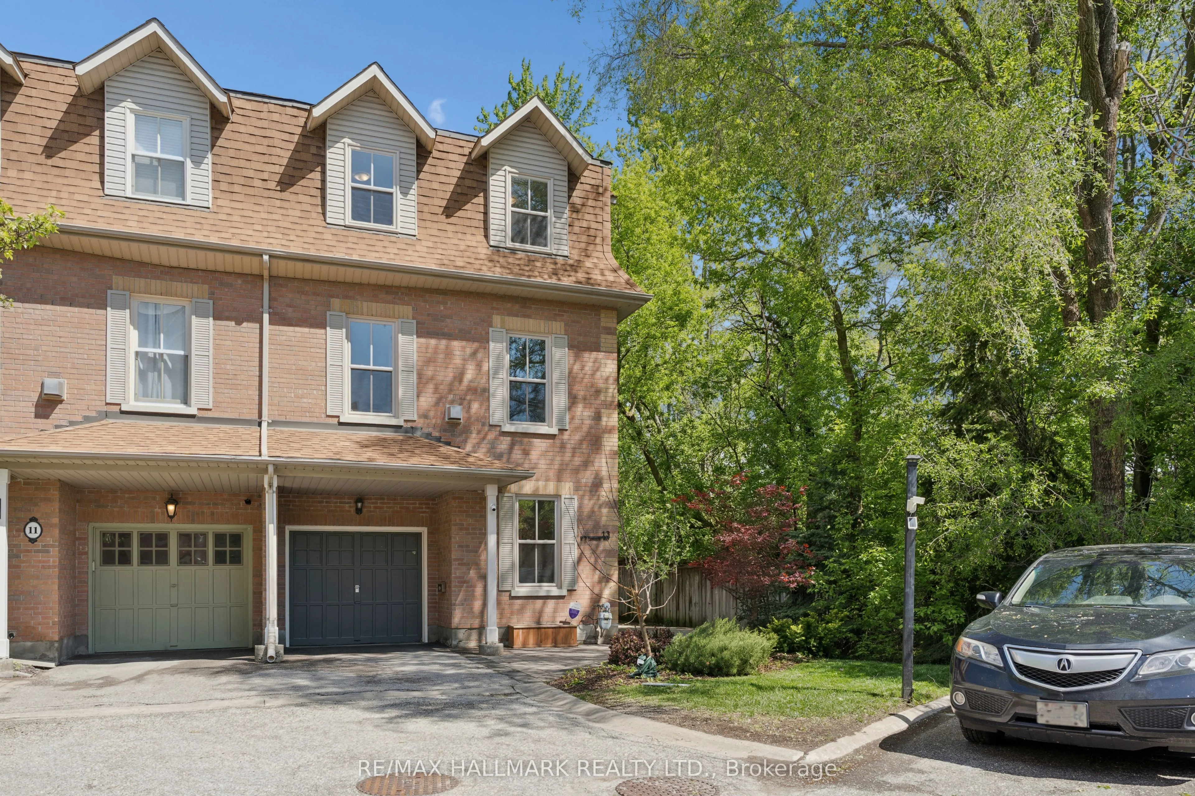 13 E J Lennox Way #1
