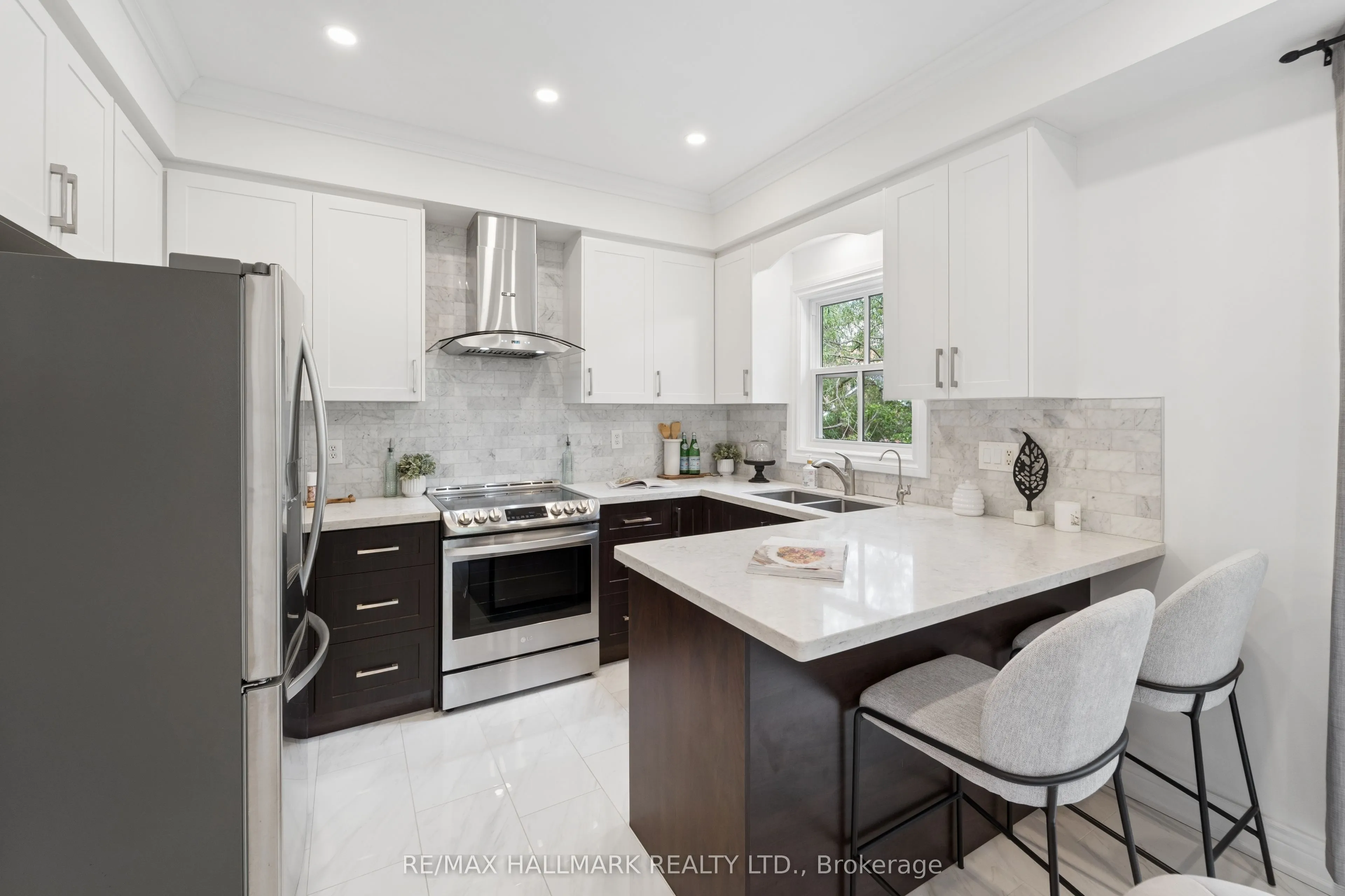 13 E J Lennox Way #1