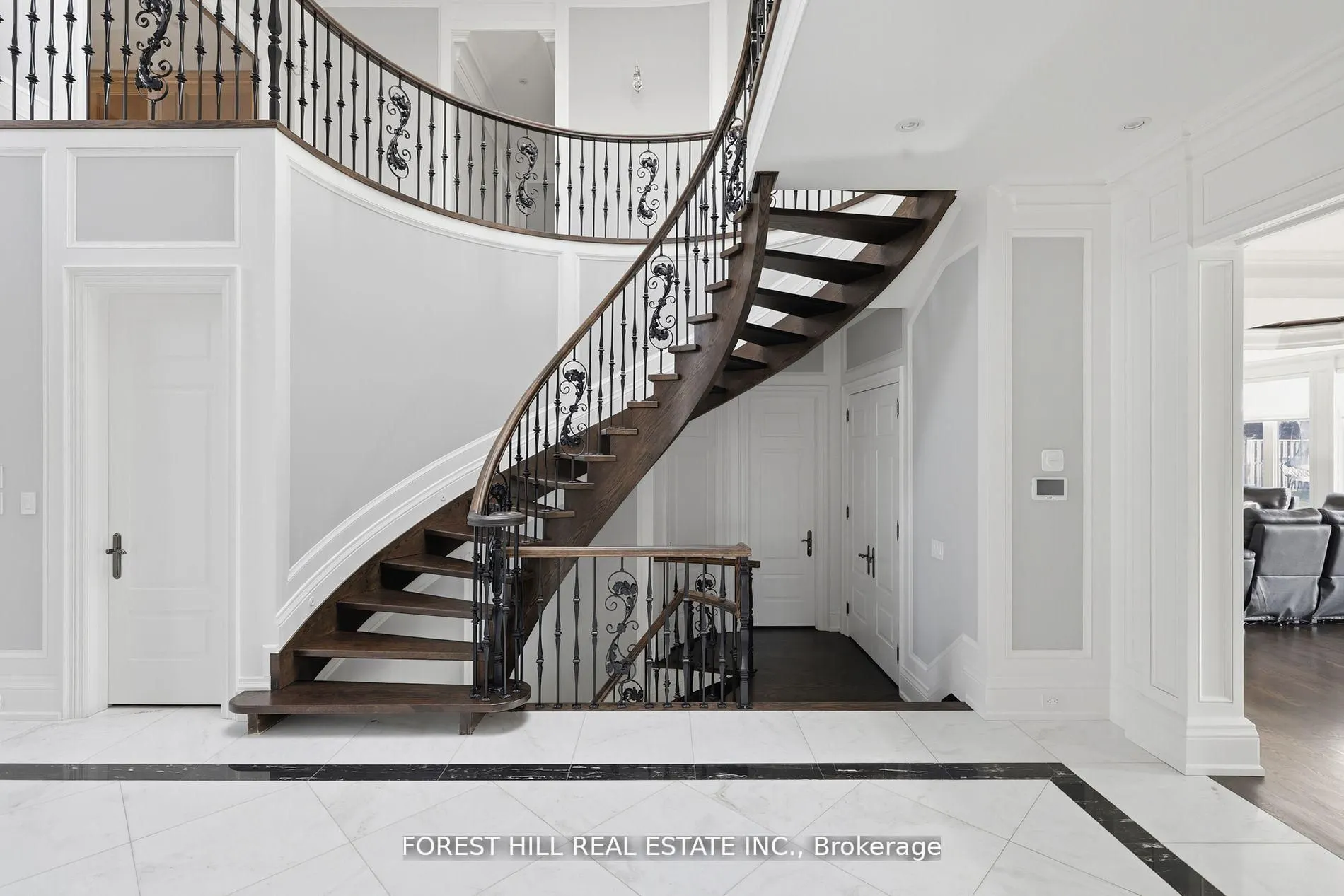 39 Patricia Drive E
