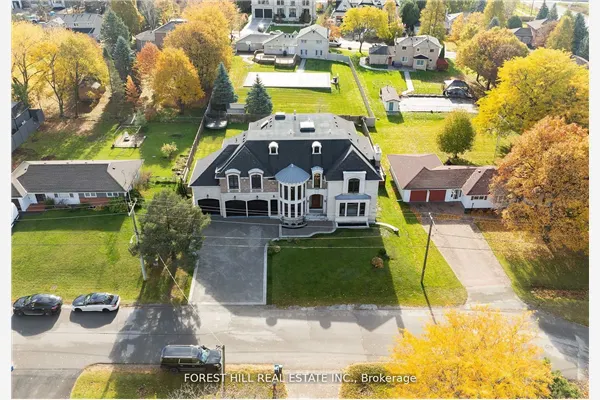 39 Patricia Drive E