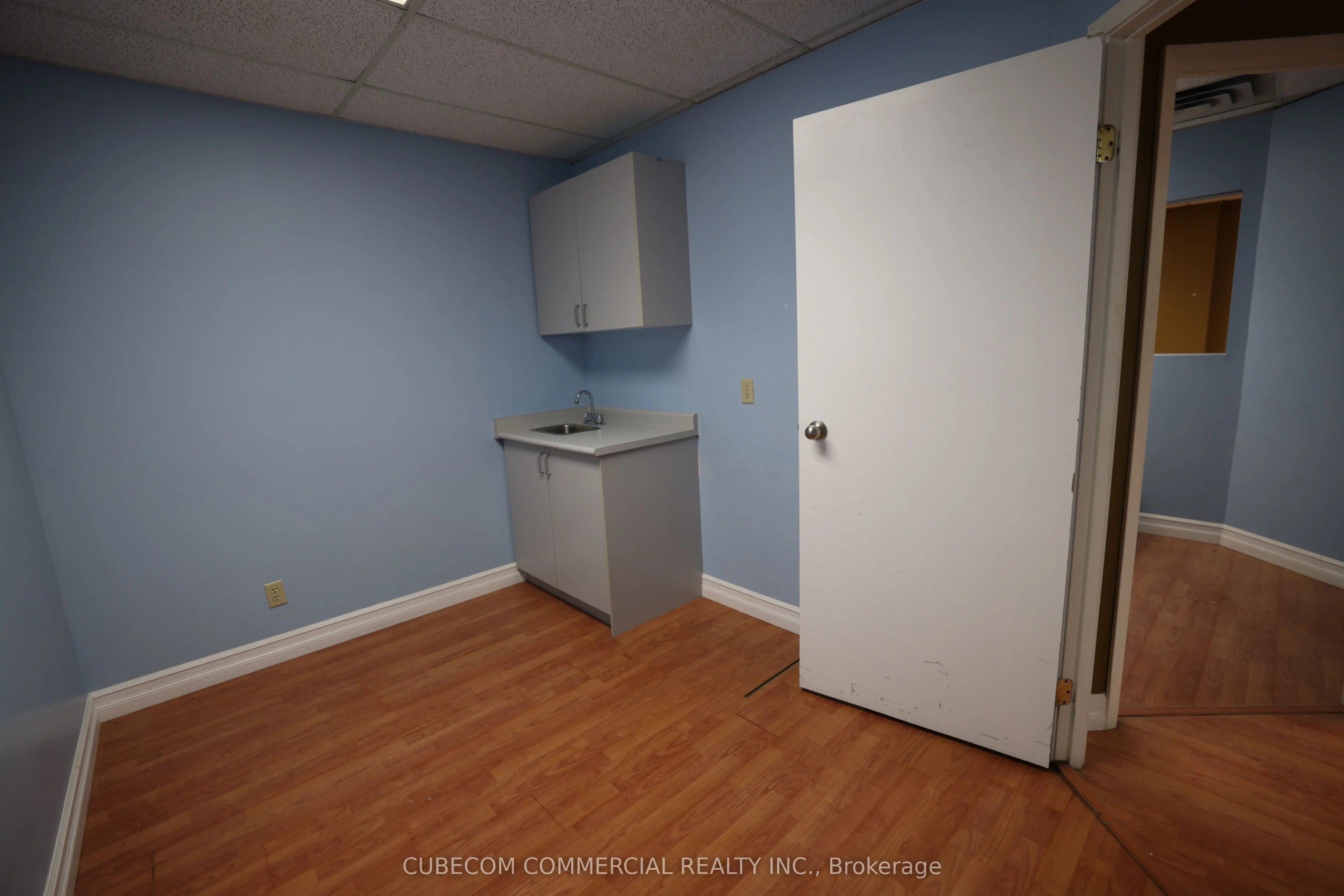 8333 Weston Road #202
