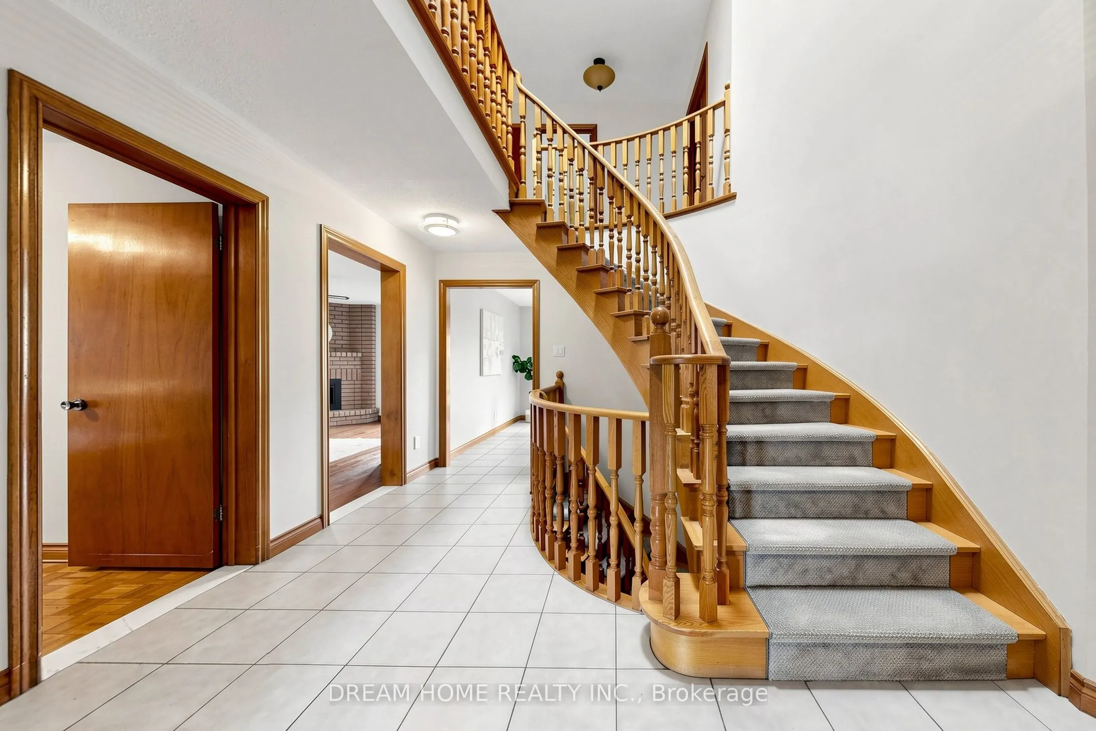 312 Valeria Boulevard