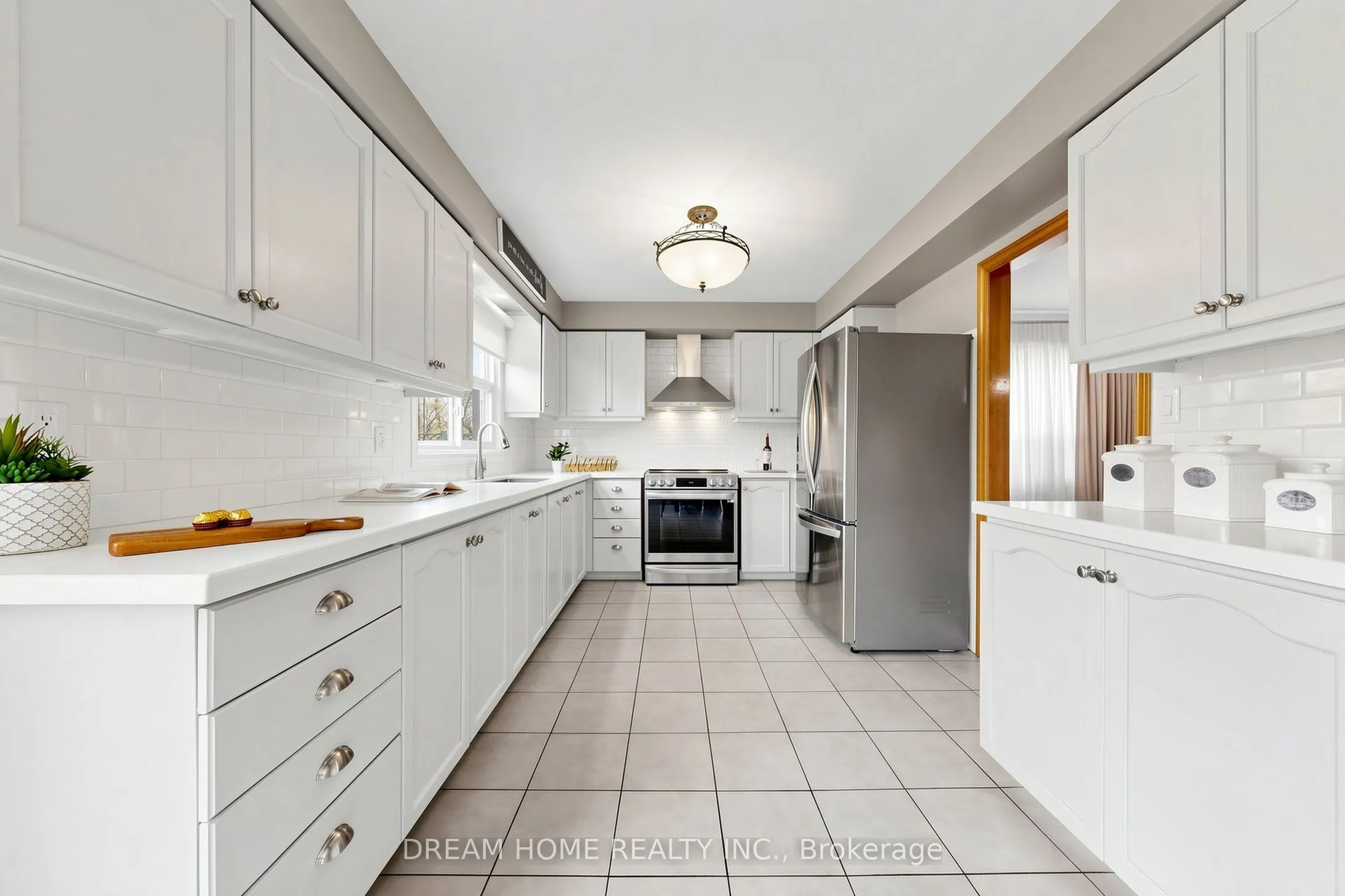 312 Valeria Boulevard