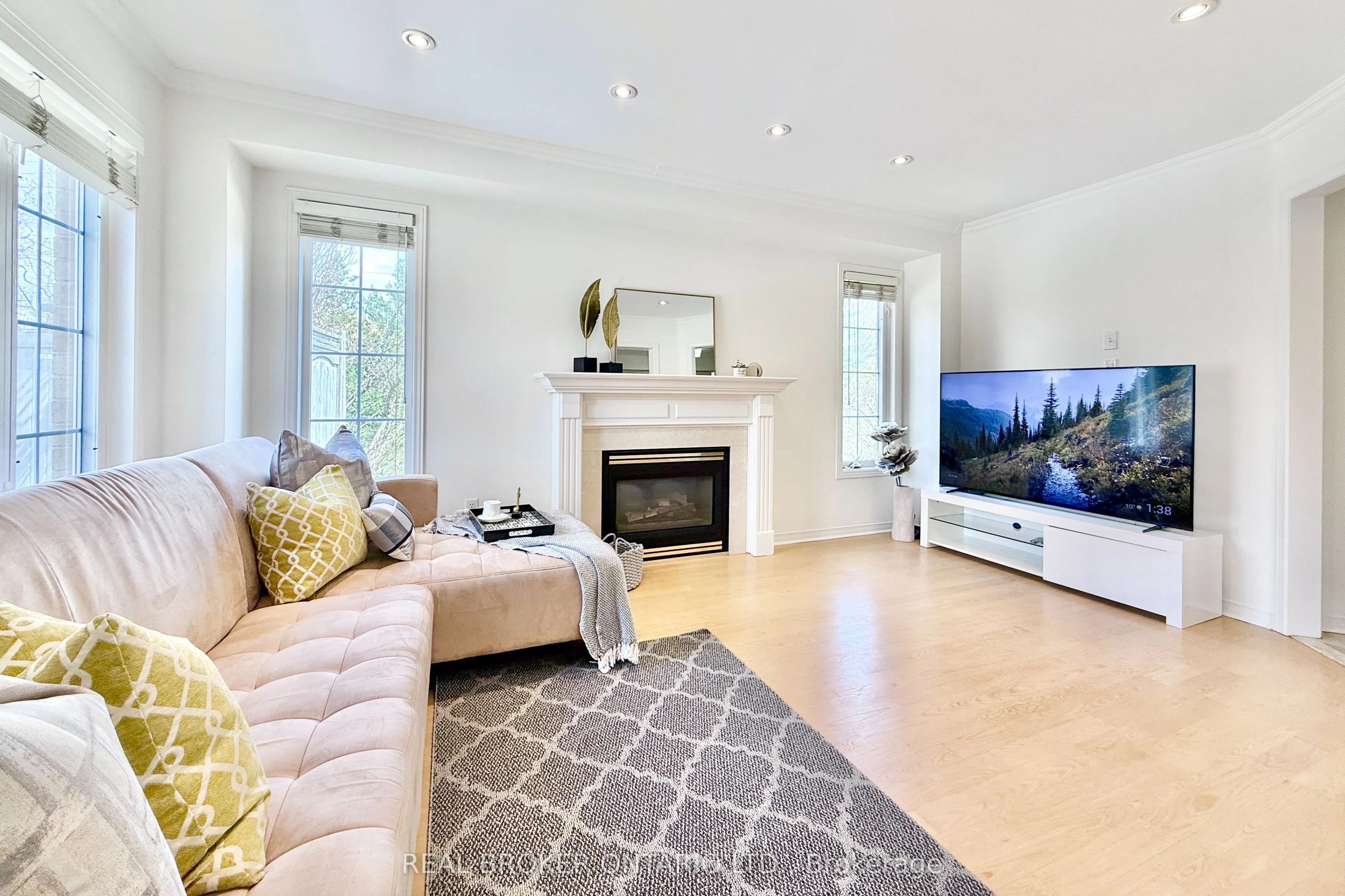 30 Little Angel Road