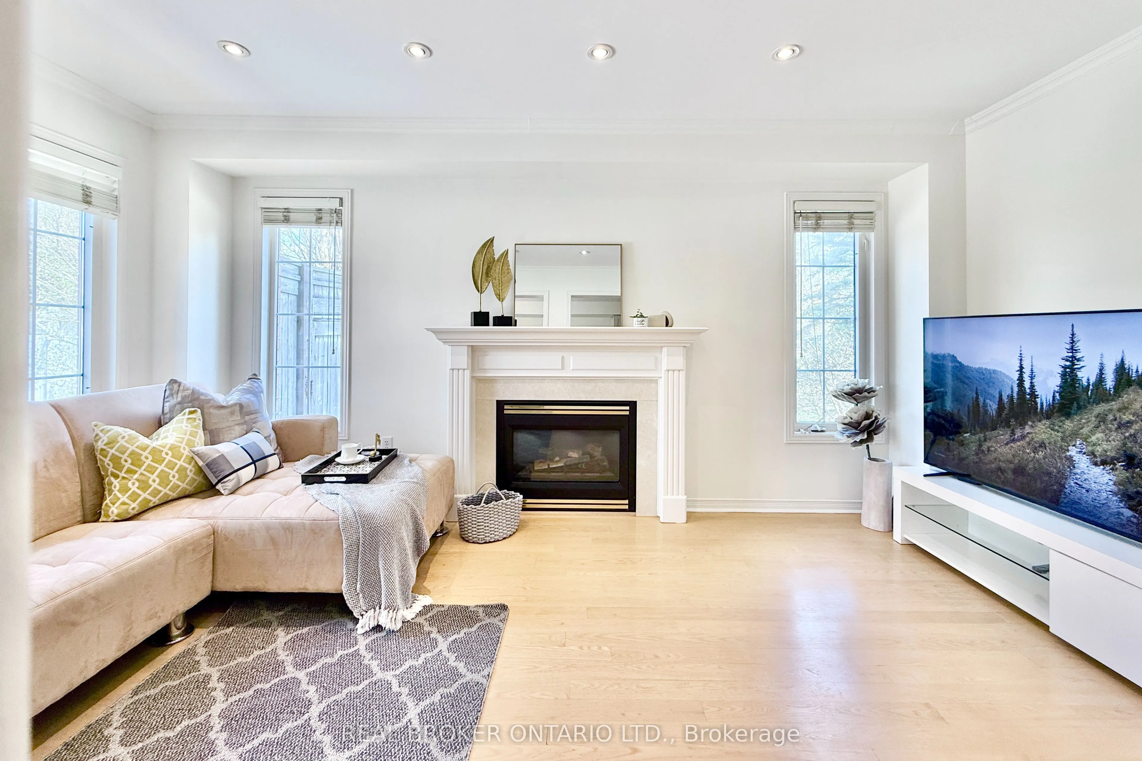 30 Little Angel Road