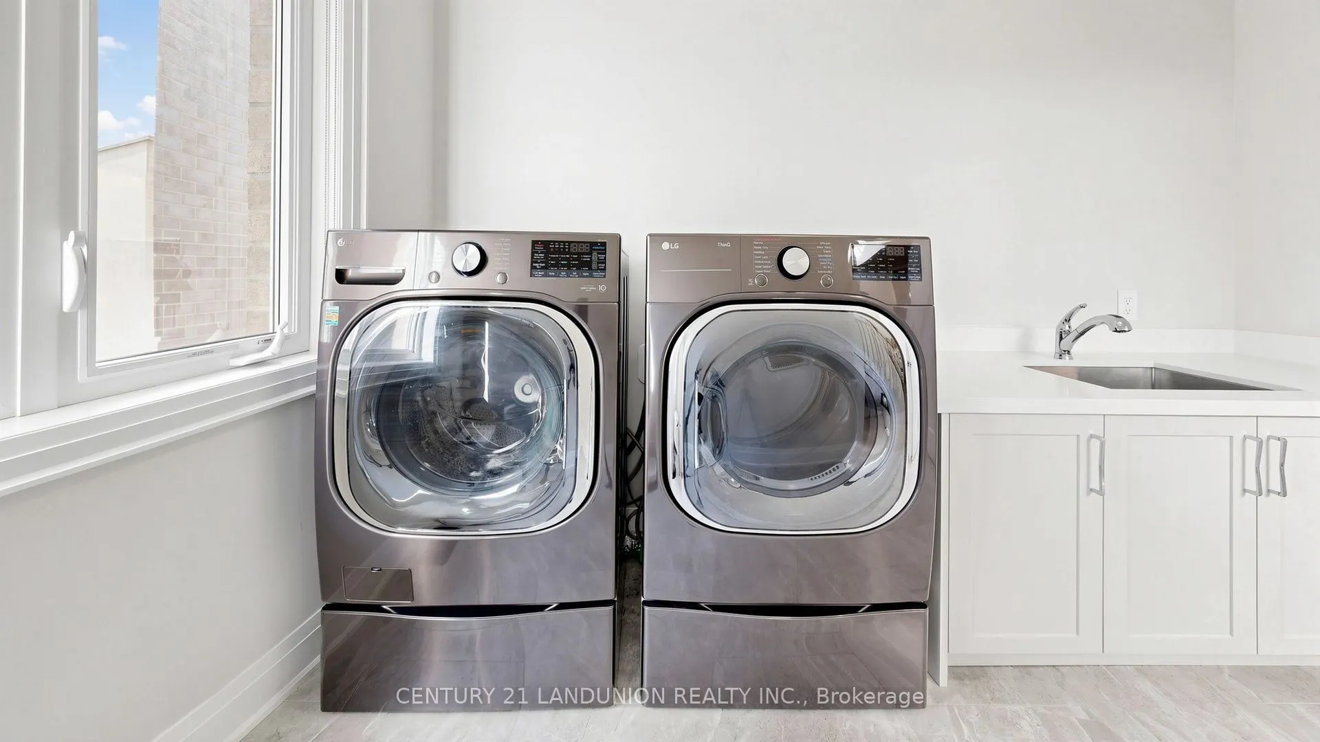 51 Meteorite Street