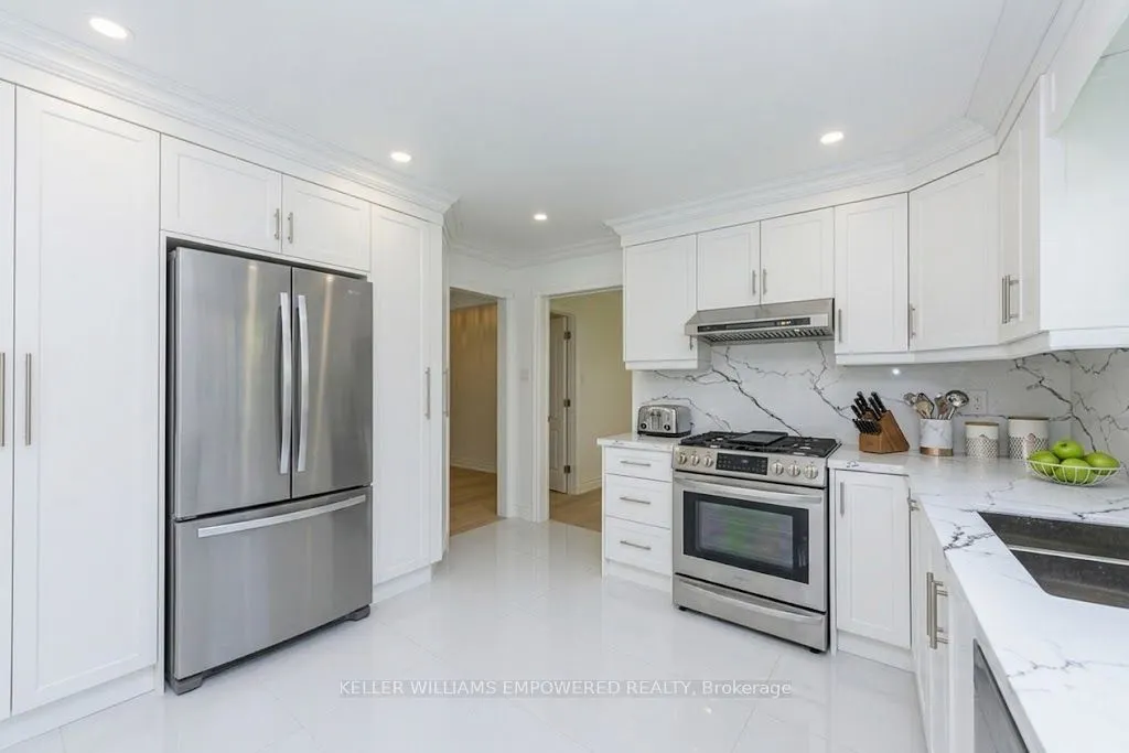 24 Marconi Avenue