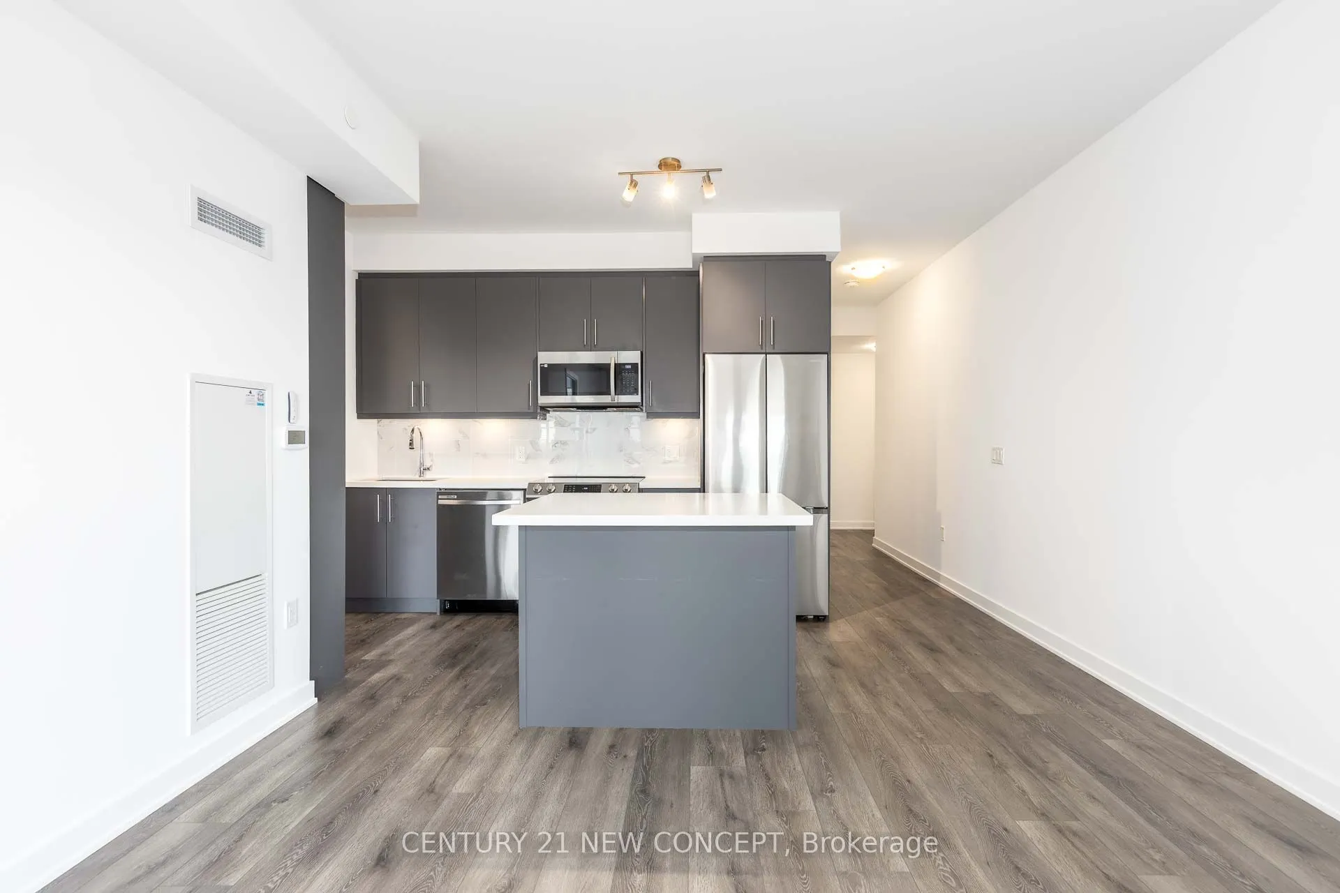 105 Oneida Crescent #1403