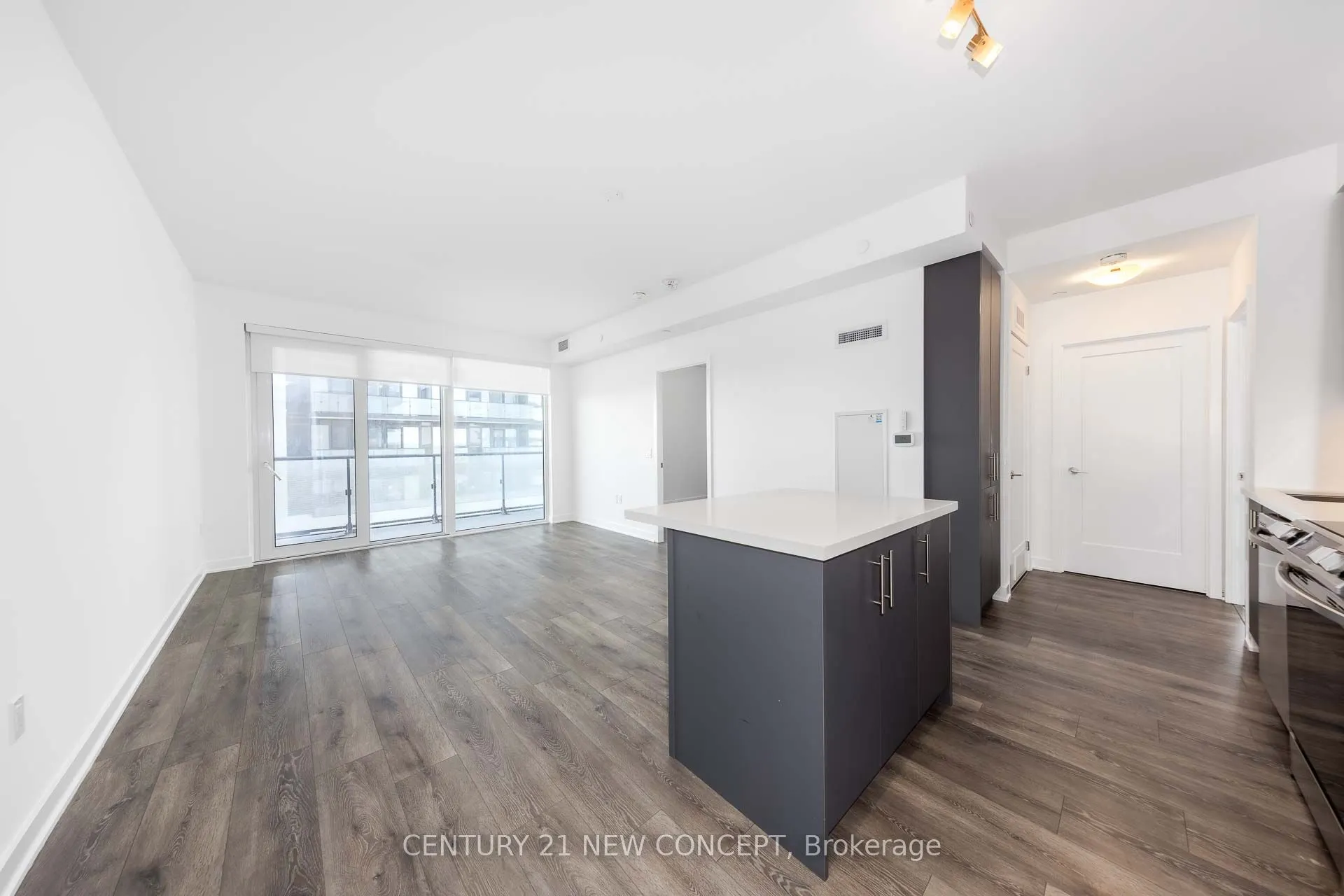 105 Oneida Crescent #1403