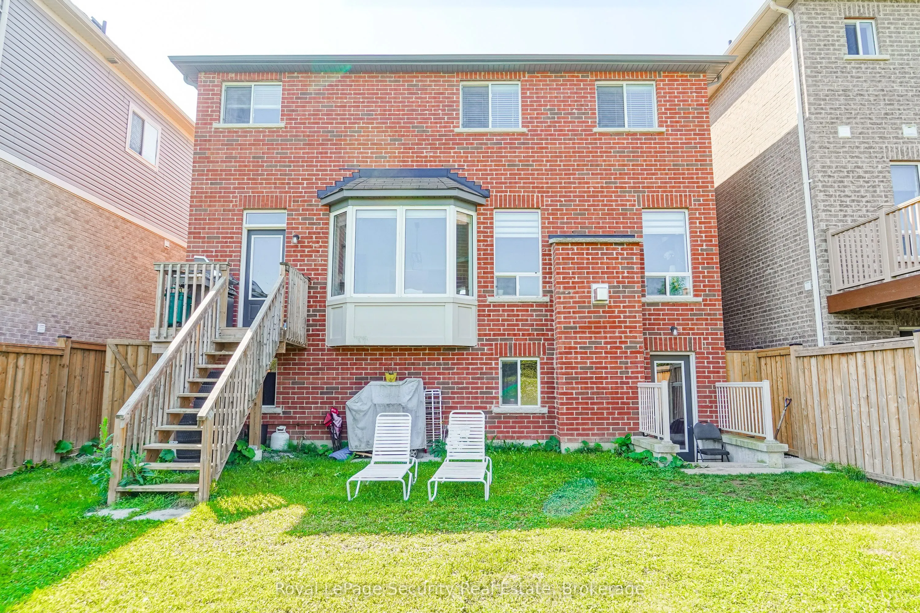 77 Pierce Place