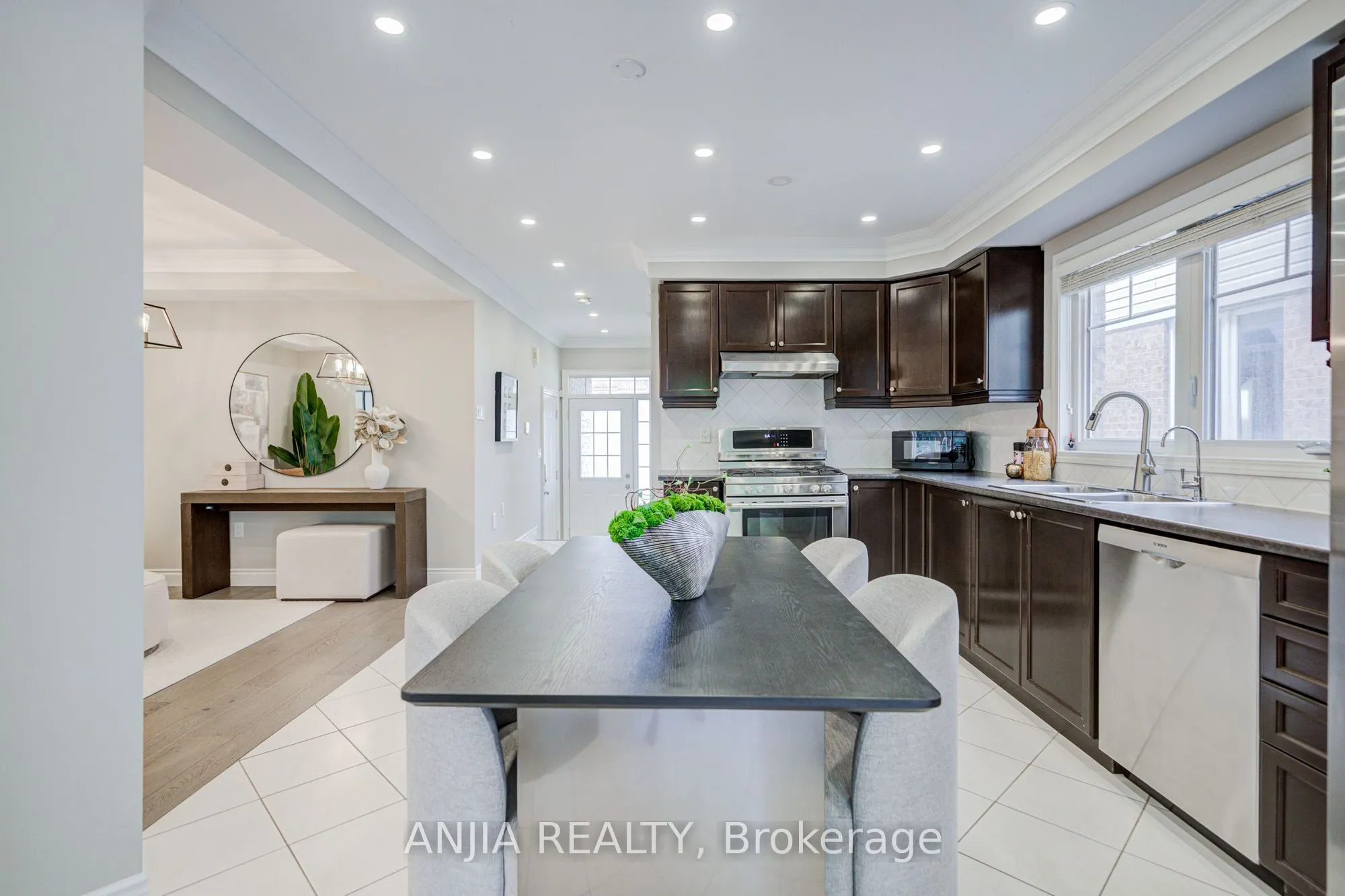 30 Elmeade Lane