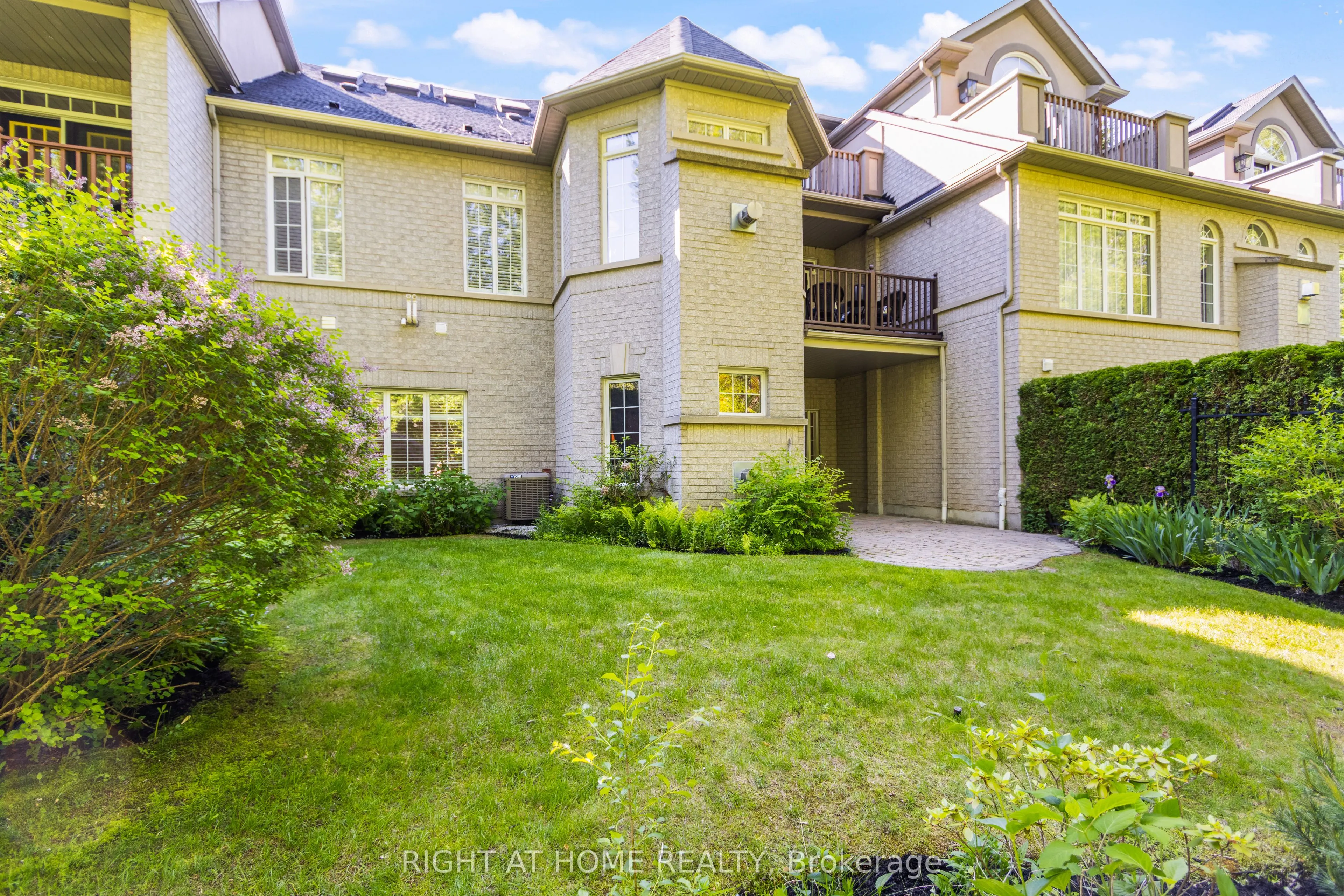 405 Crossing Bridge Place #5B