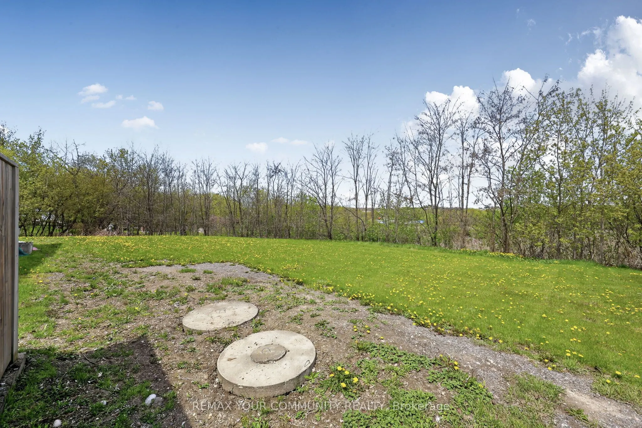 4240B Simcoe County Rd 88 Road
