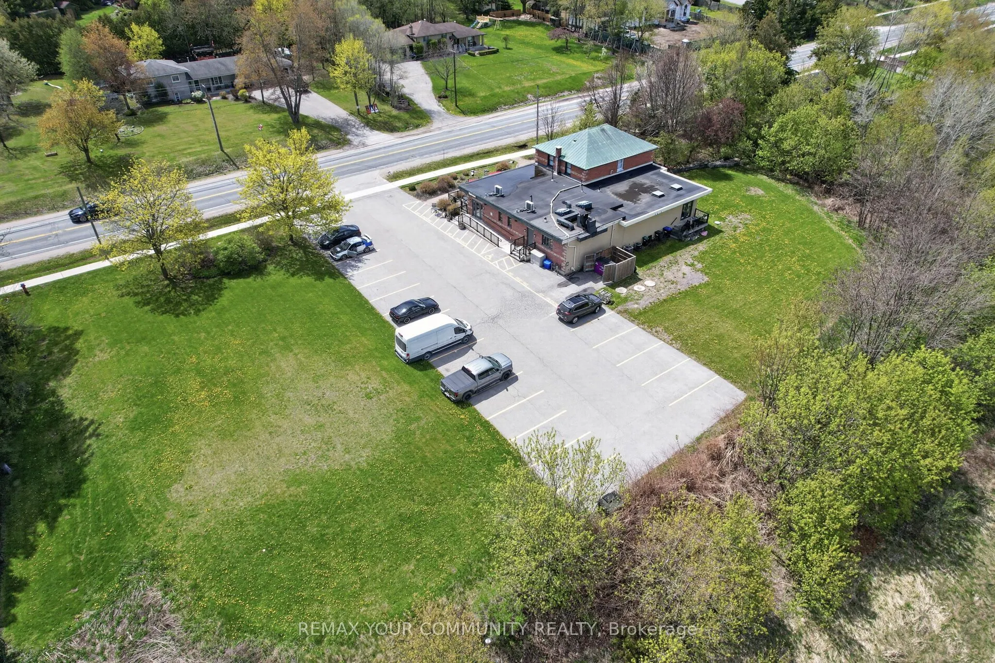 4240B Simcoe County Rd 88 Road