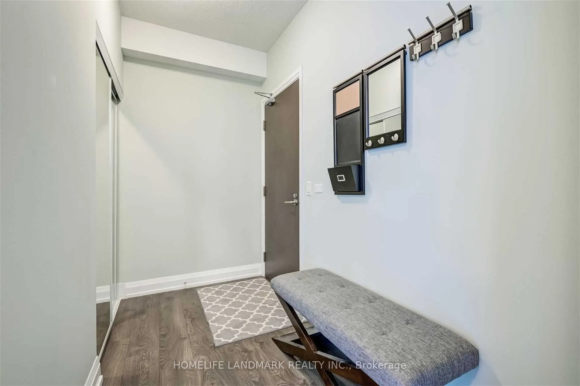 7890 Bathurst Street #907