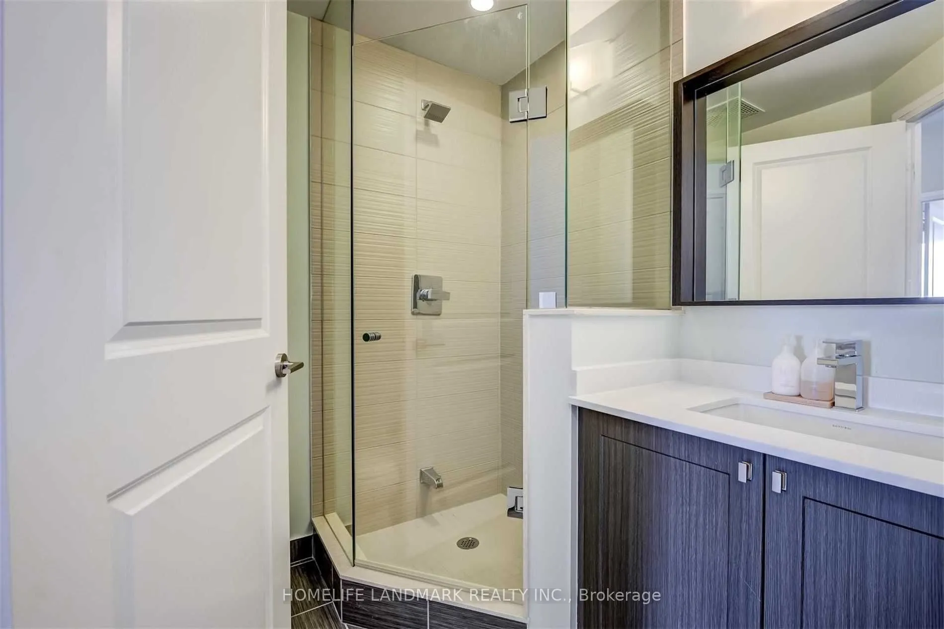 7890 Bathurst Street #907