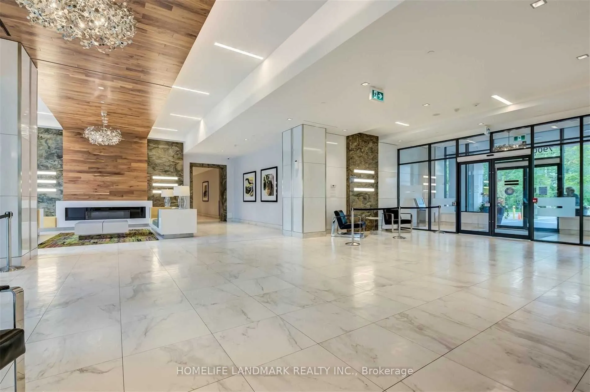 7890 Bathurst Street #907