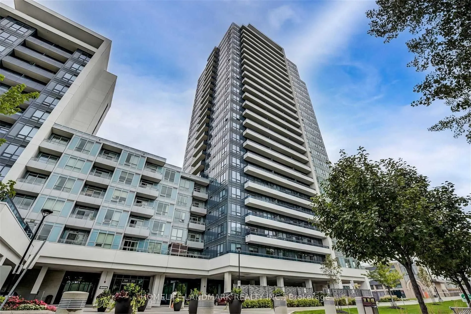 7890 Bathurst Street #907