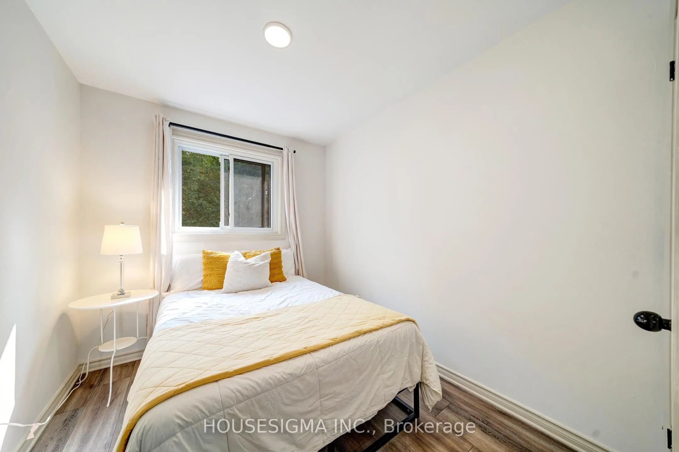 40 East Street #19