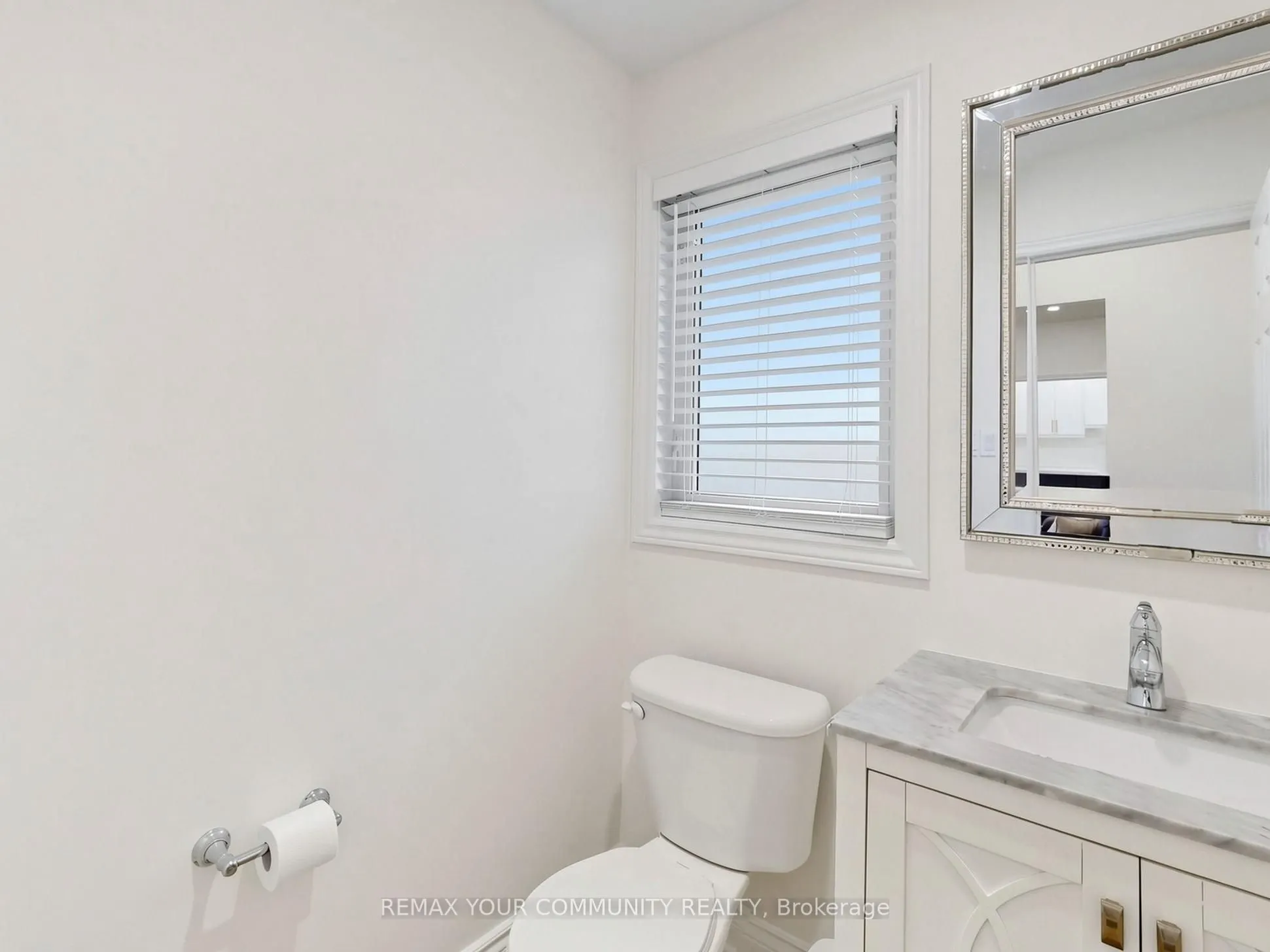 16 Whitestone Drive