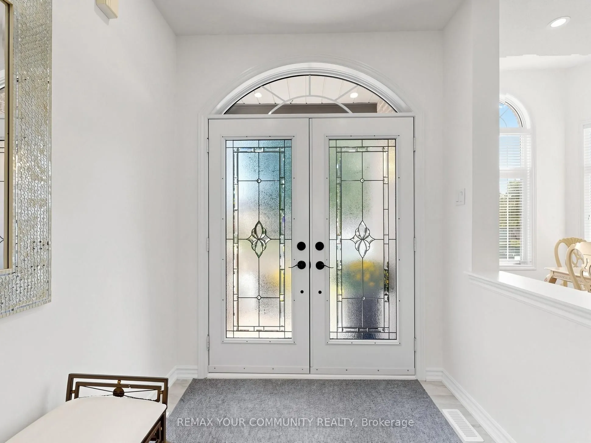 16 Whitestone Drive