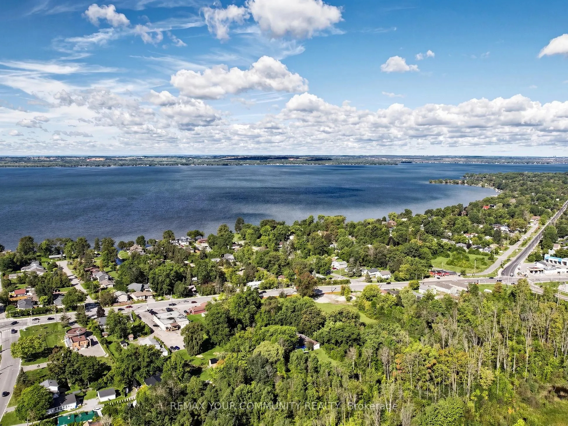 16 Whitestone Drive