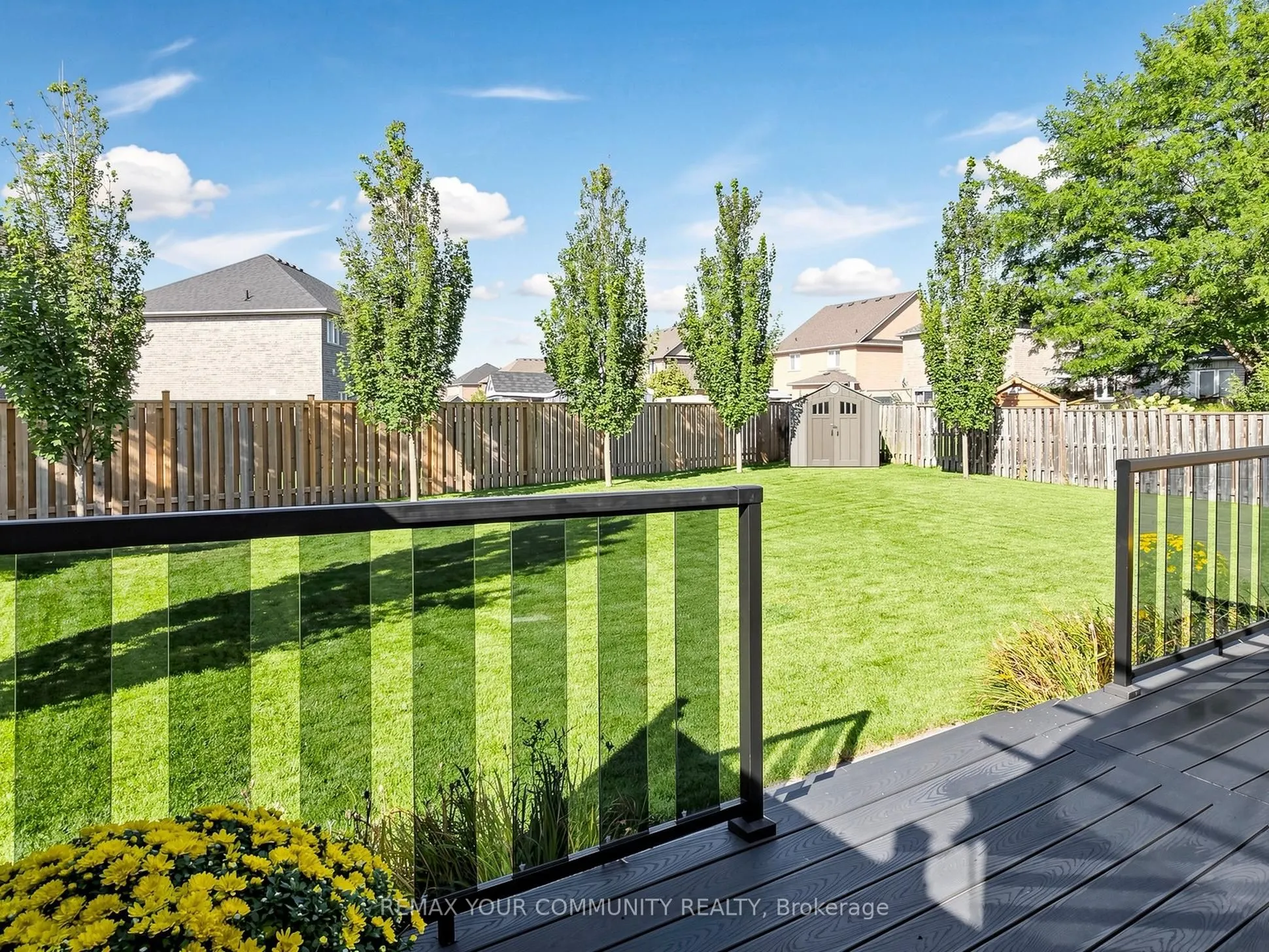 16 Whitestone Drive