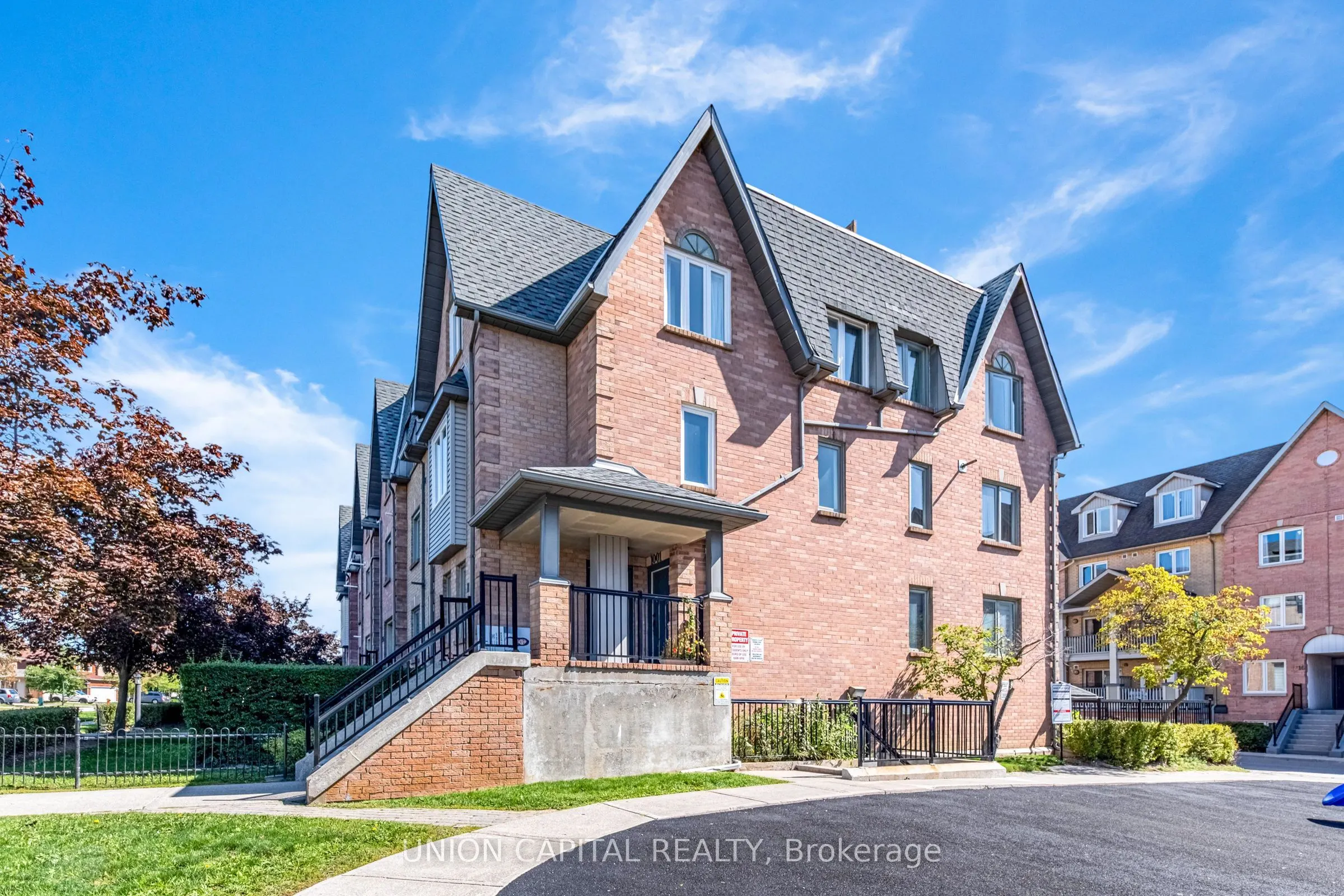 75 Weldrick Road E #1002