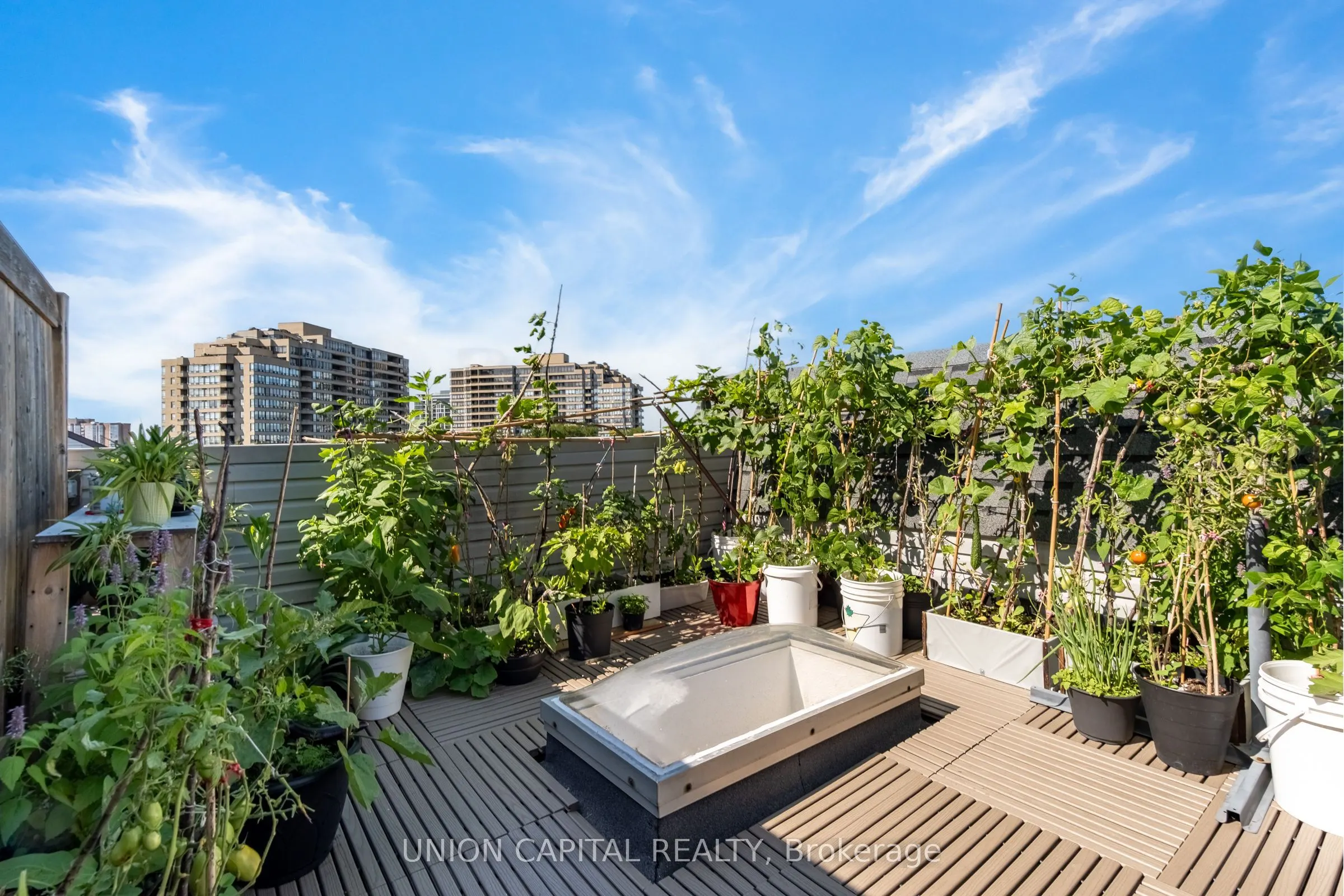 75 Weldrick Road E #1002