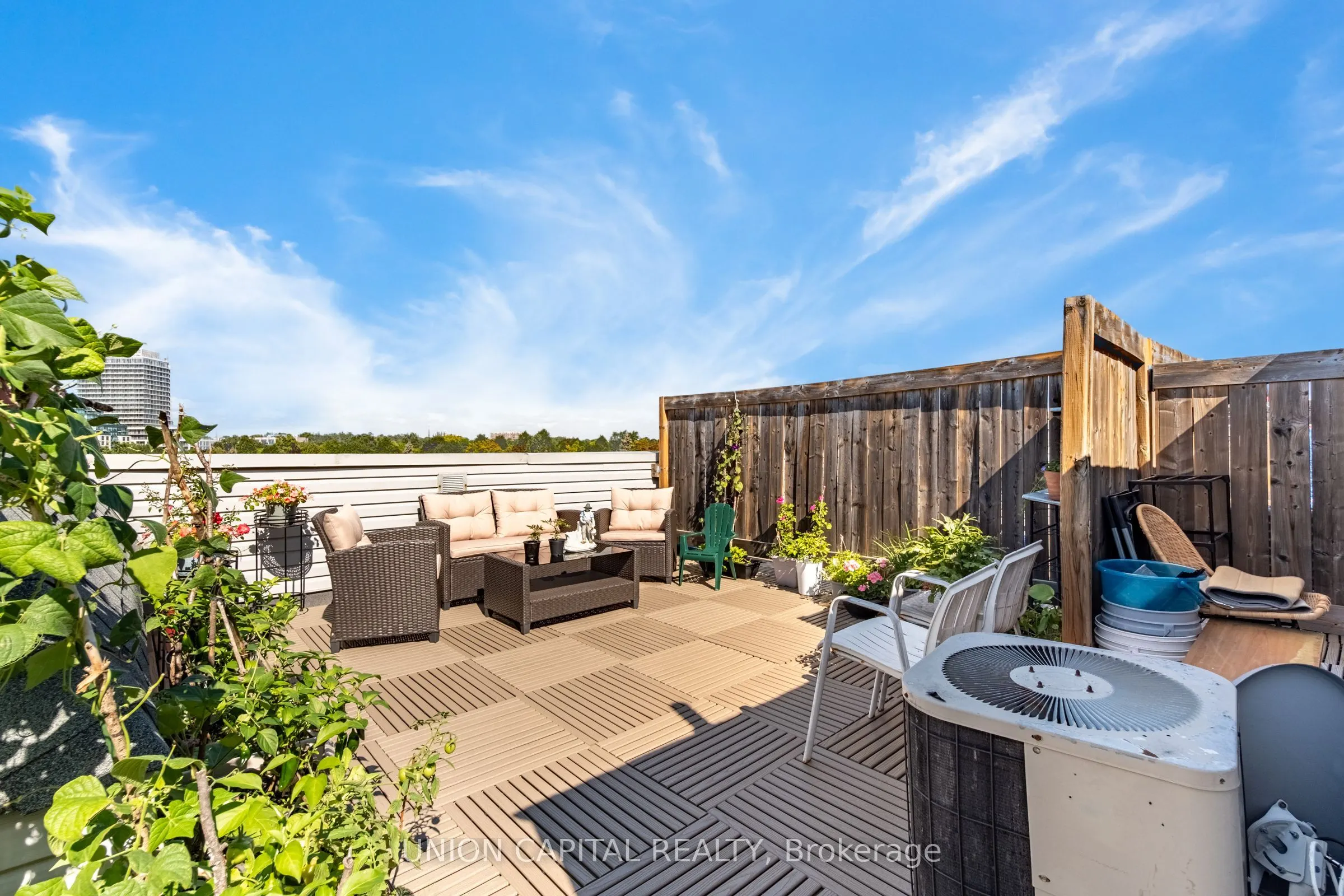 75 Weldrick Road E #1002