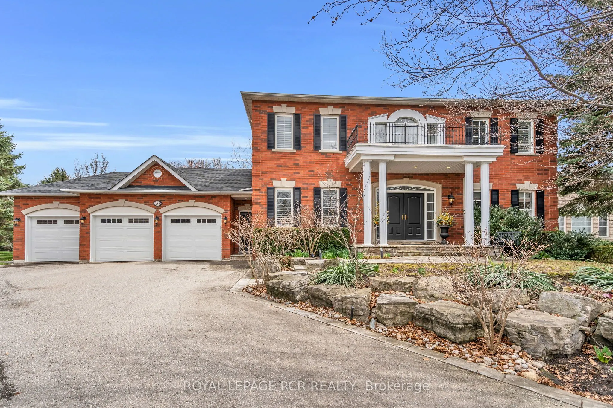 70 English Daisy Court