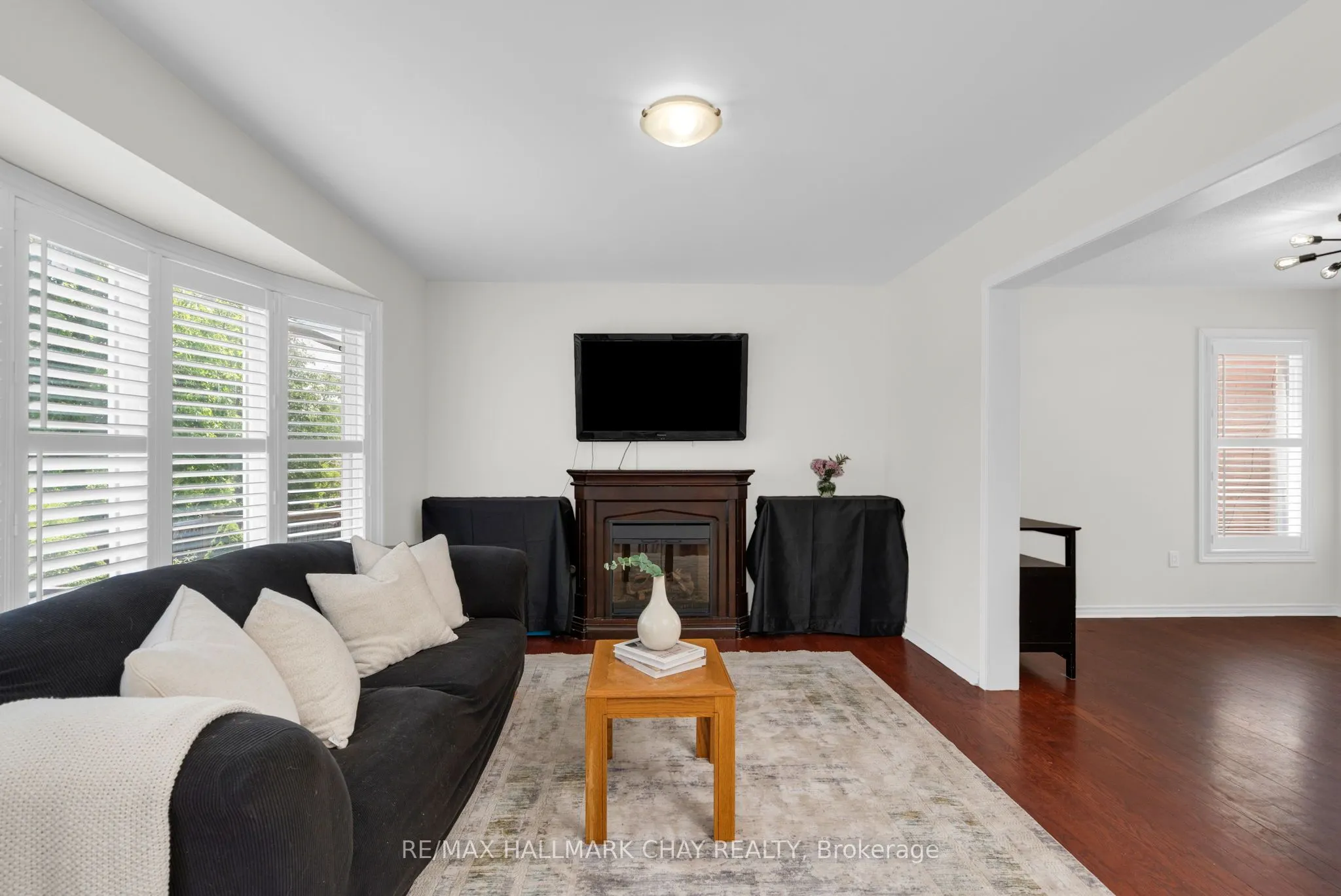 19 Callander Crescent