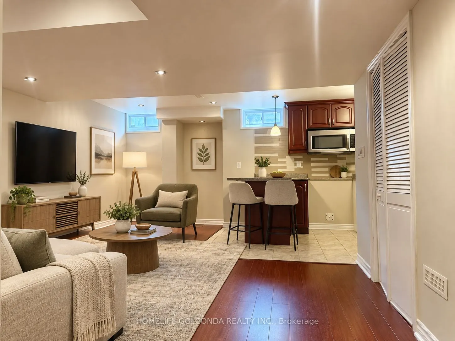 64 Pillar Rock Crescent