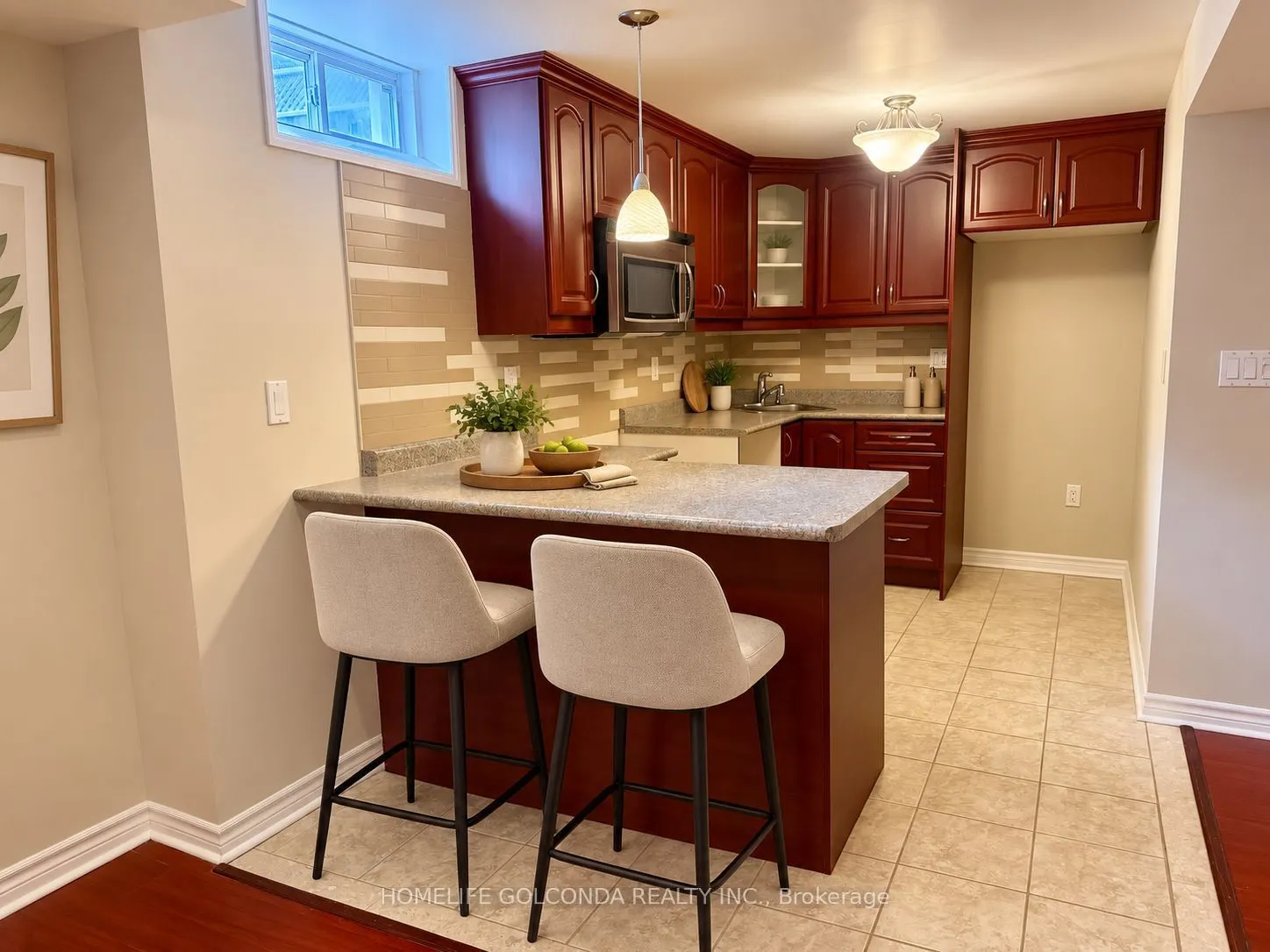 64 Pillar Rock Crescent