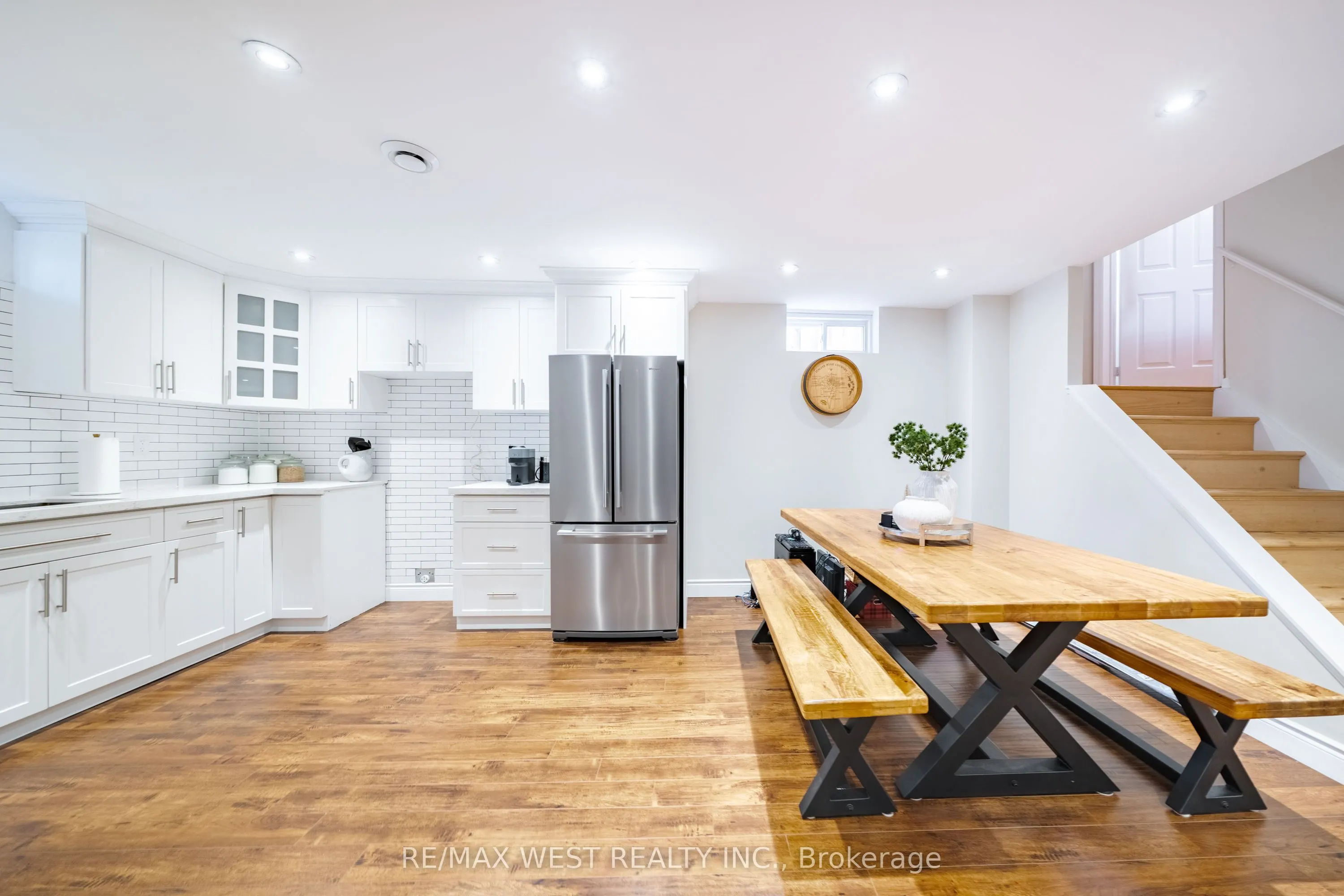 40 Sequoia Road
