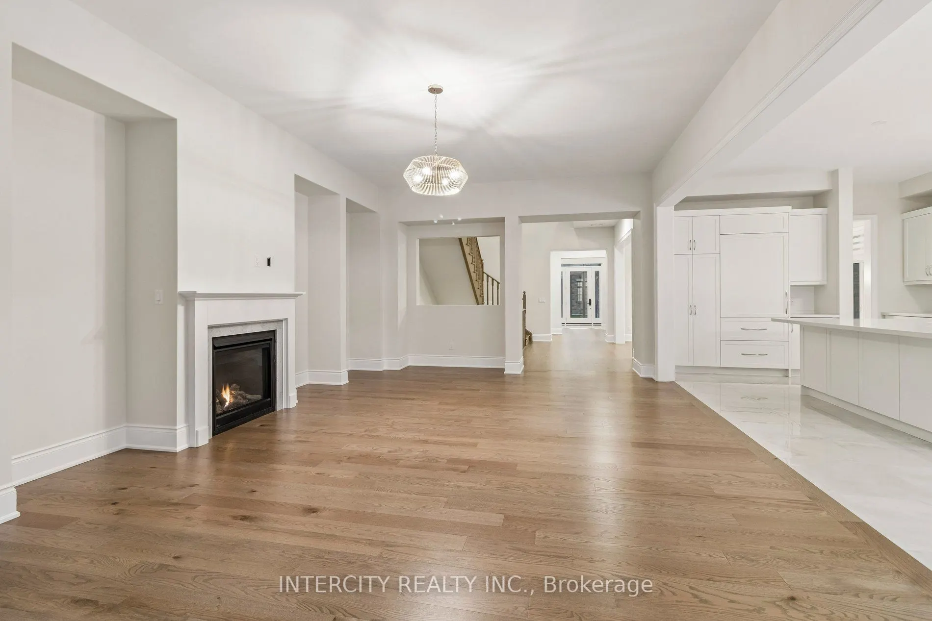 15 Garriock Hall Avenue