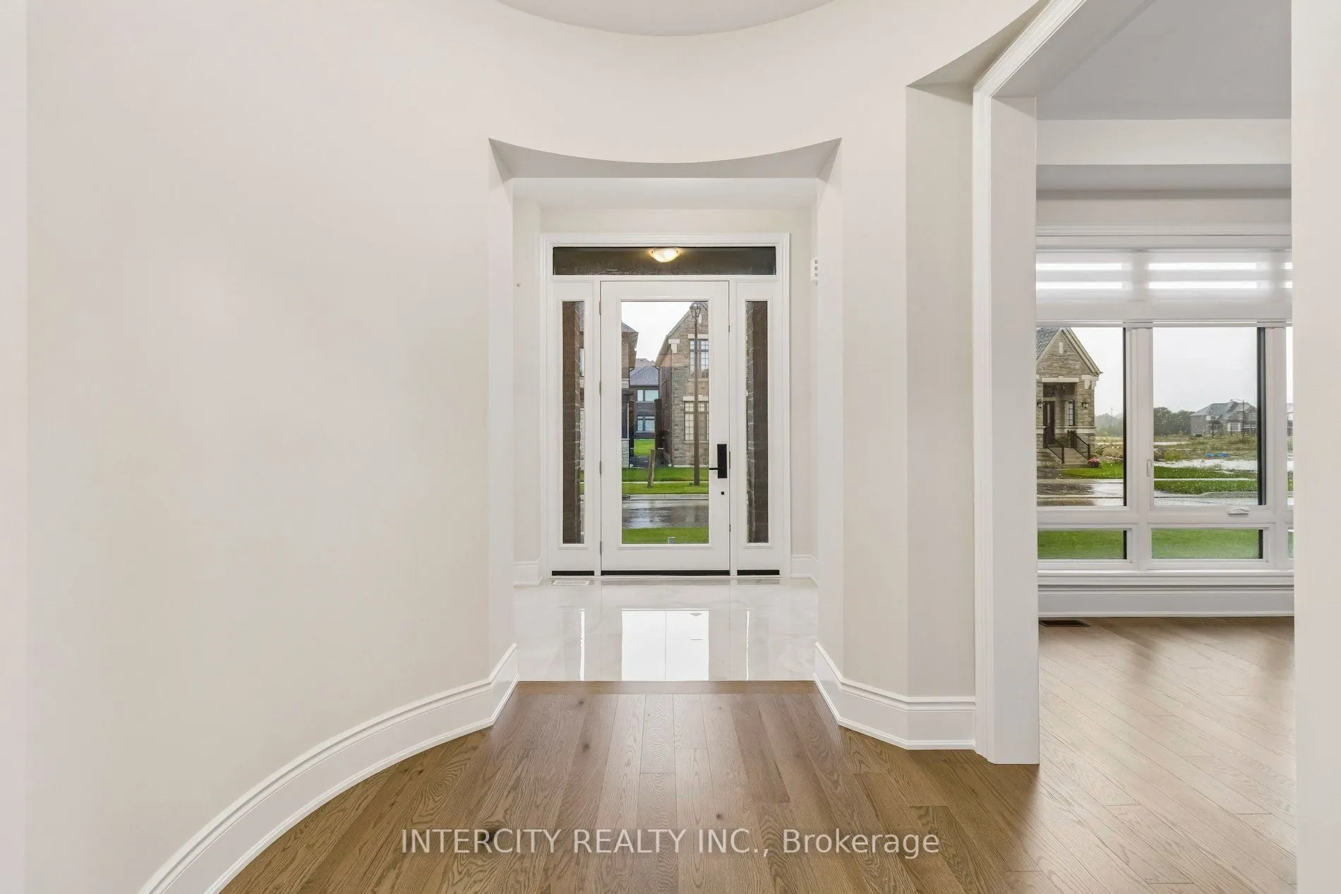 15 Garriock Hall Avenue