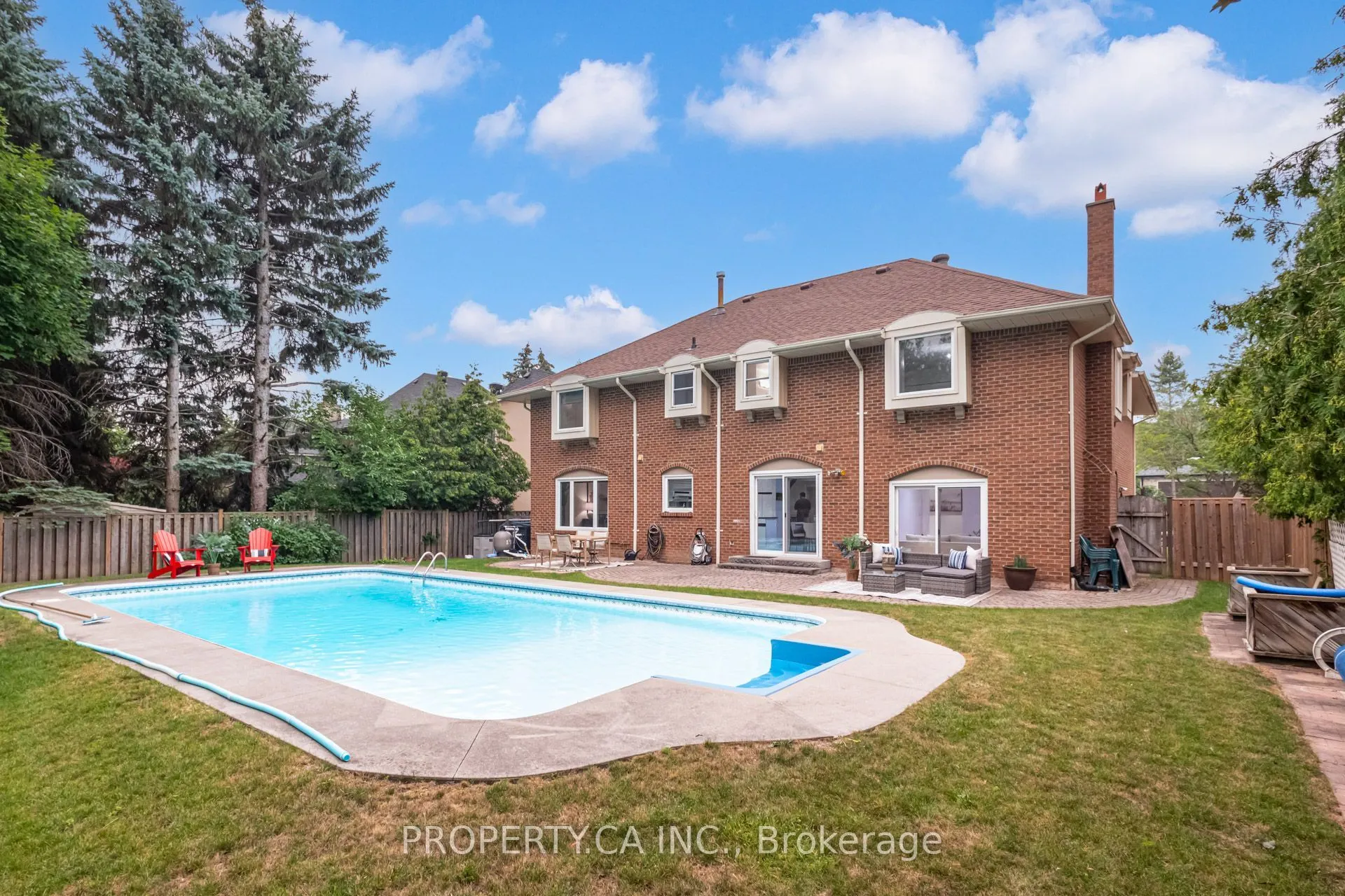 143 Cambridge Crescent