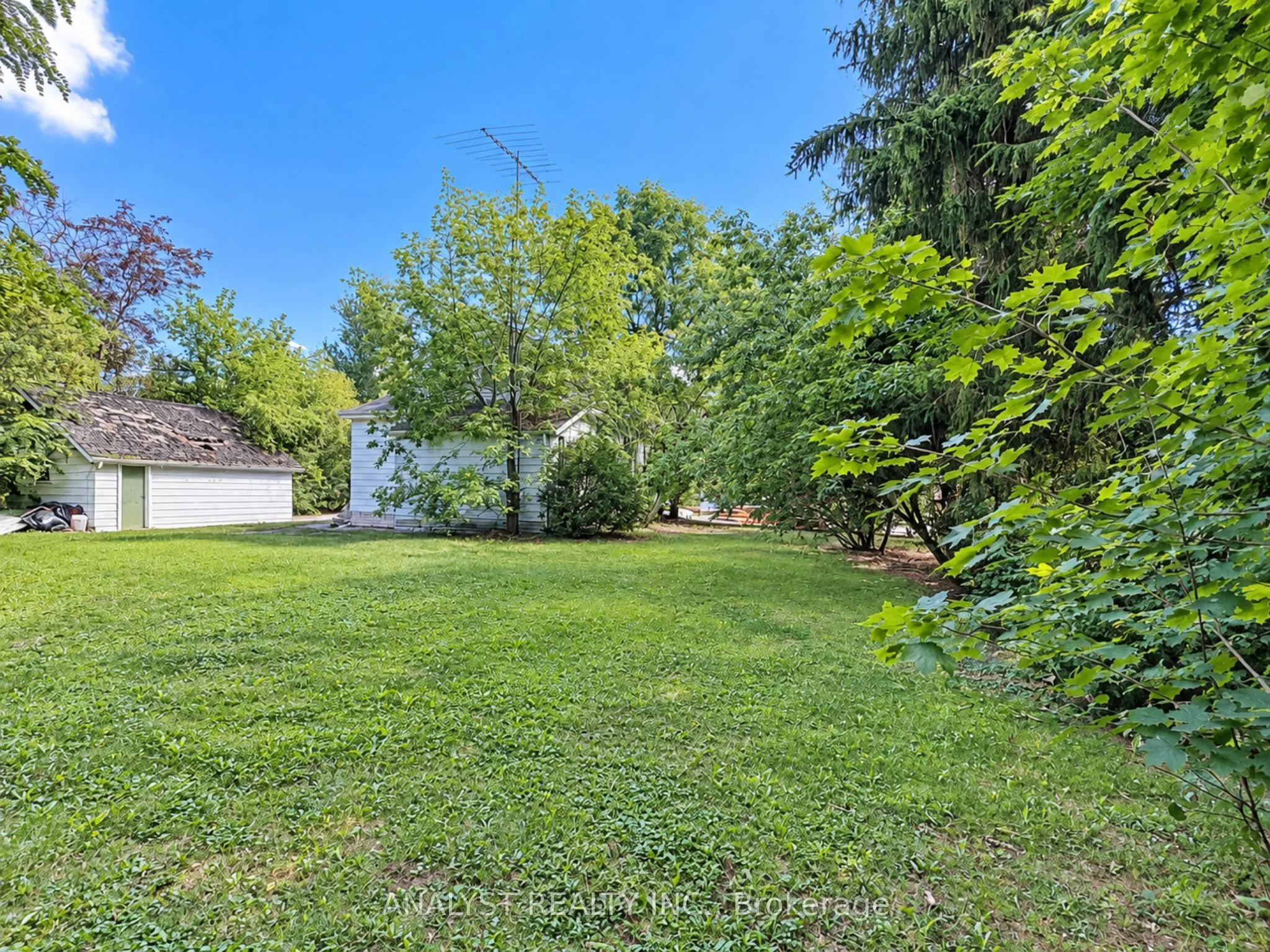 30 Nashville Road