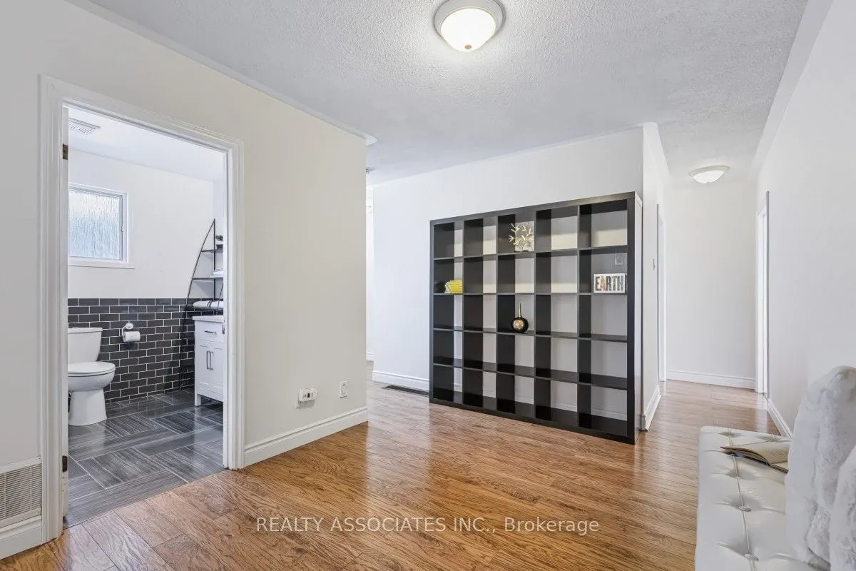174 Bayview Avenue