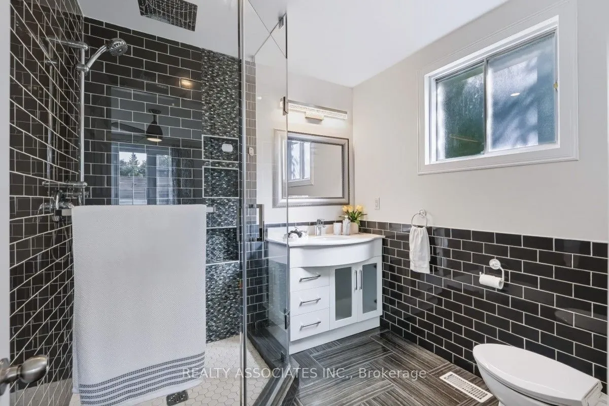 174 Bayview Avenue