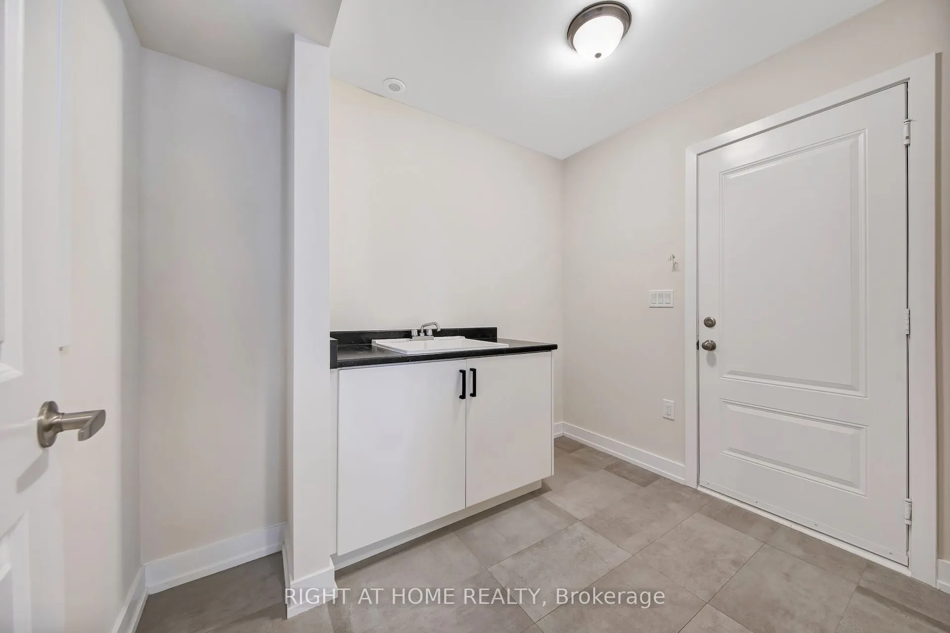 62 Ingersoll Lane