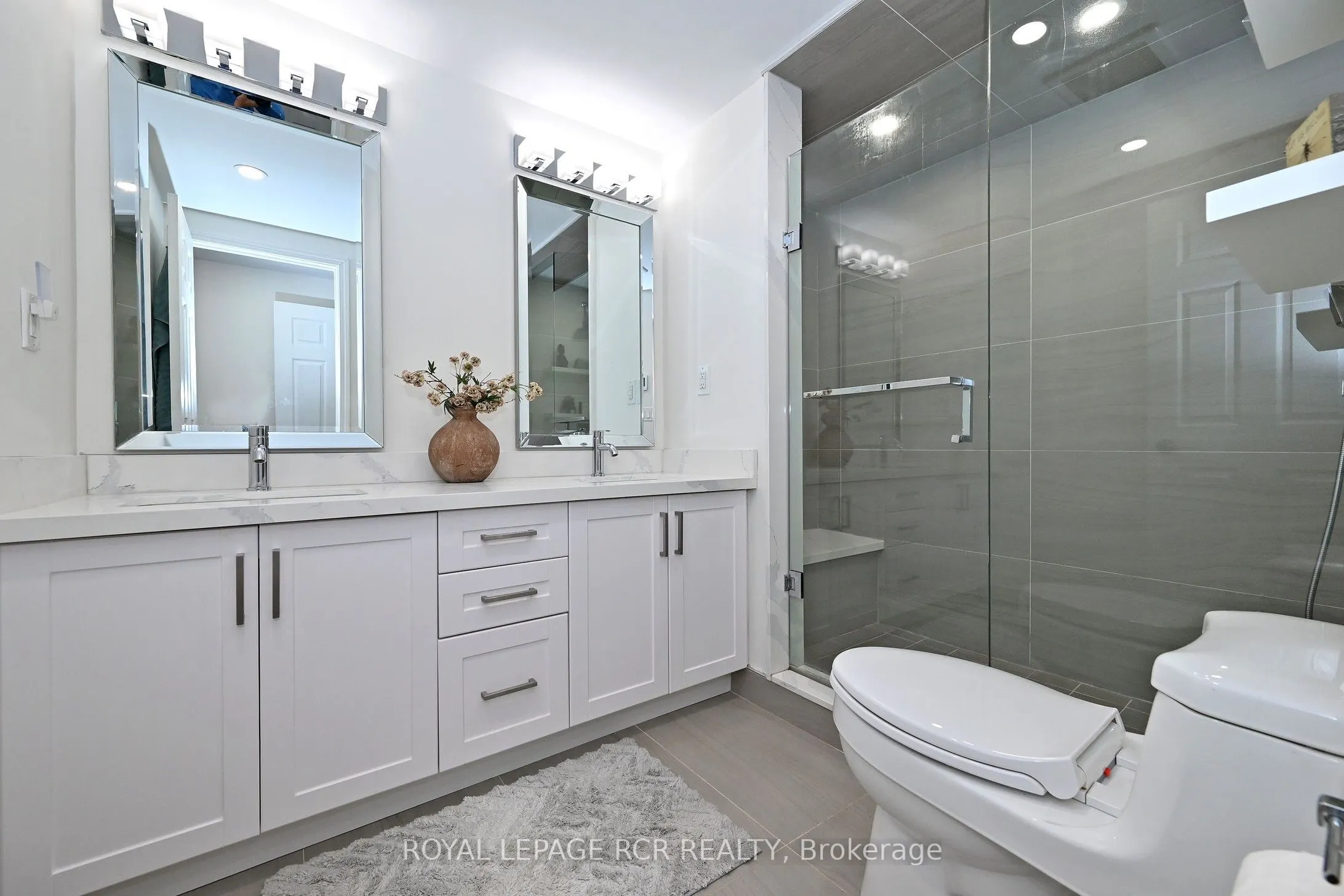 779 Sheppard Avenue