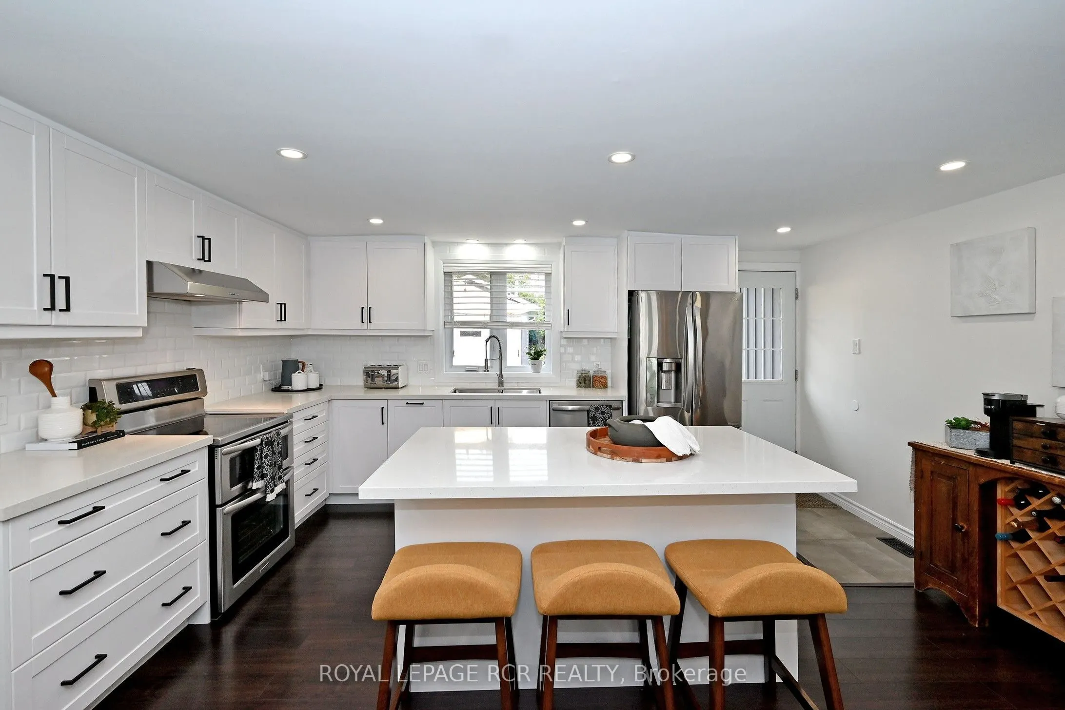 779 Sheppard Avenue