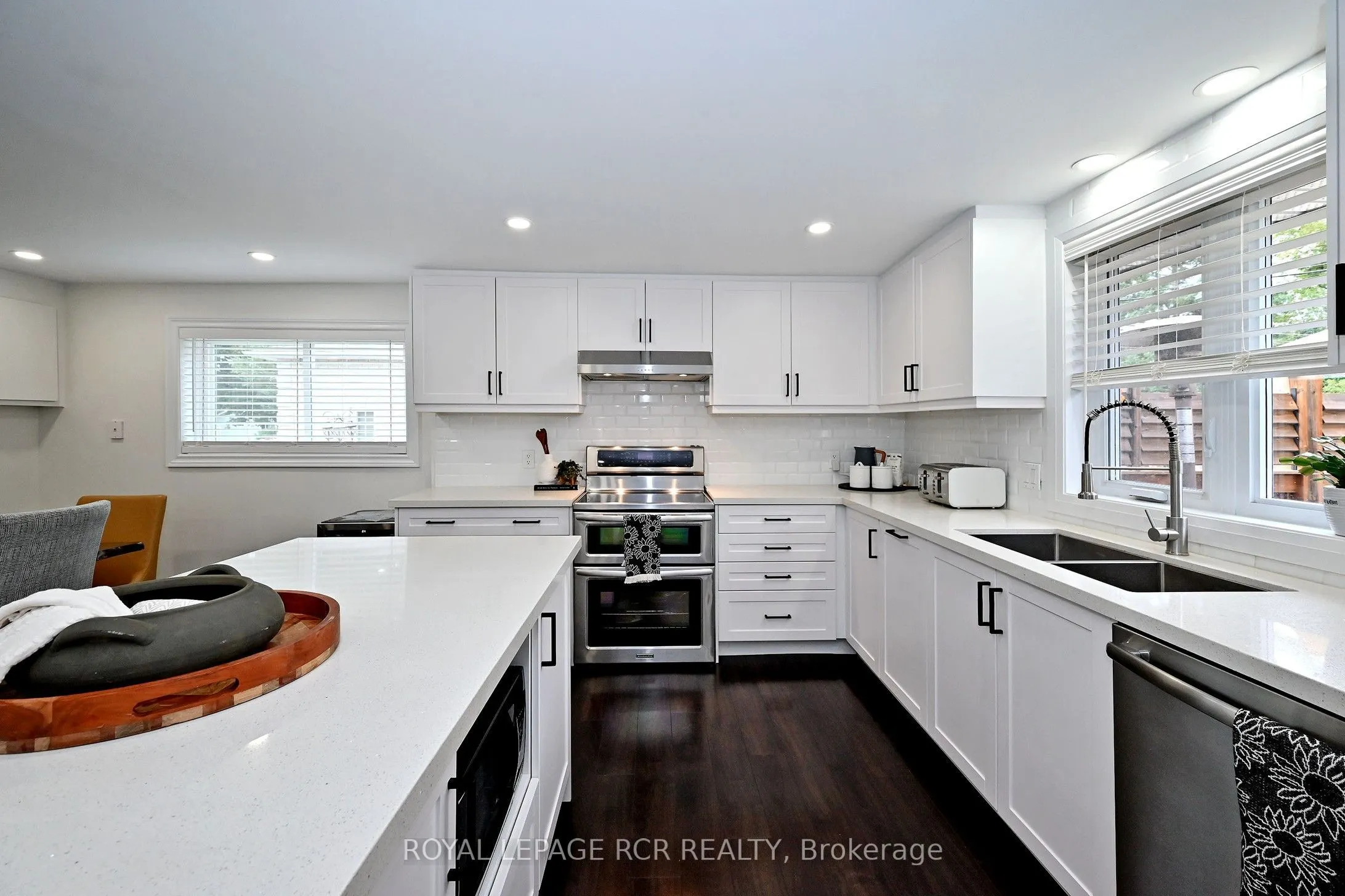 779 Sheppard Avenue
