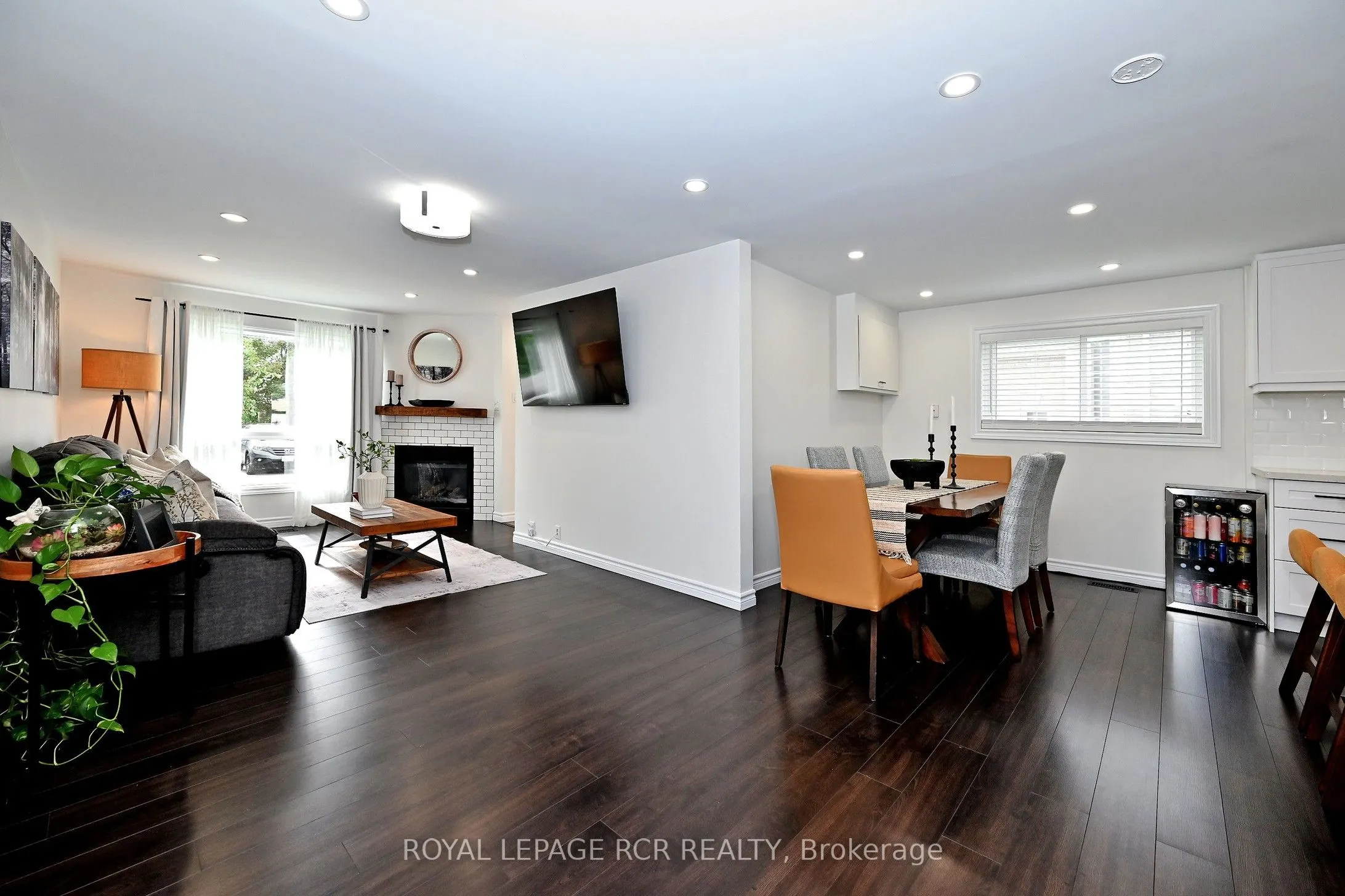 779 Sheppard Avenue