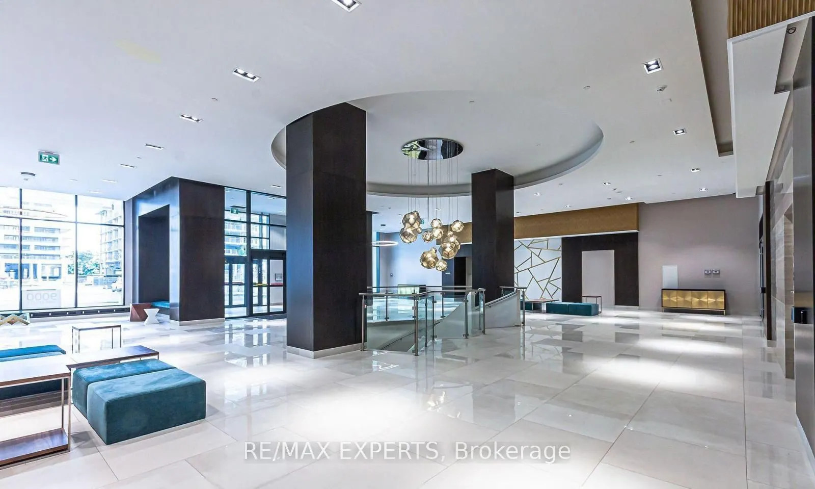 9000 Jane Street W #1618