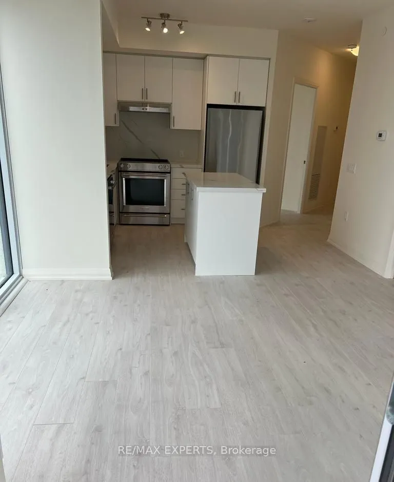 9000 Jane Street W #1618